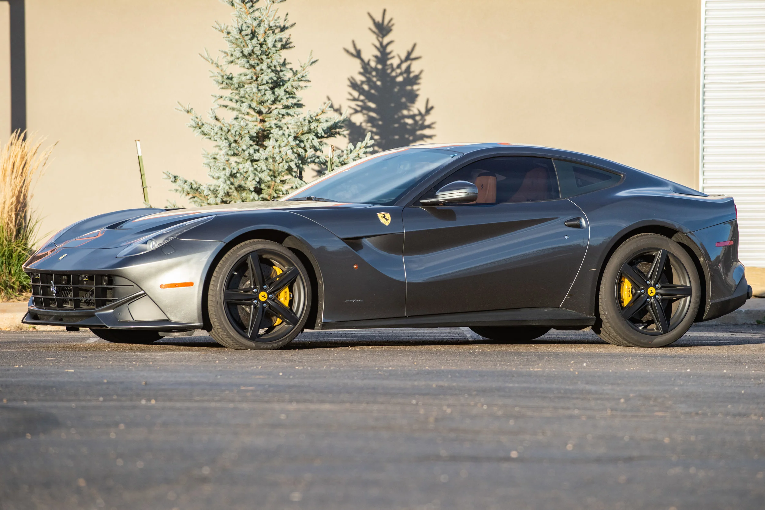 F12Ferrari_02.jpg