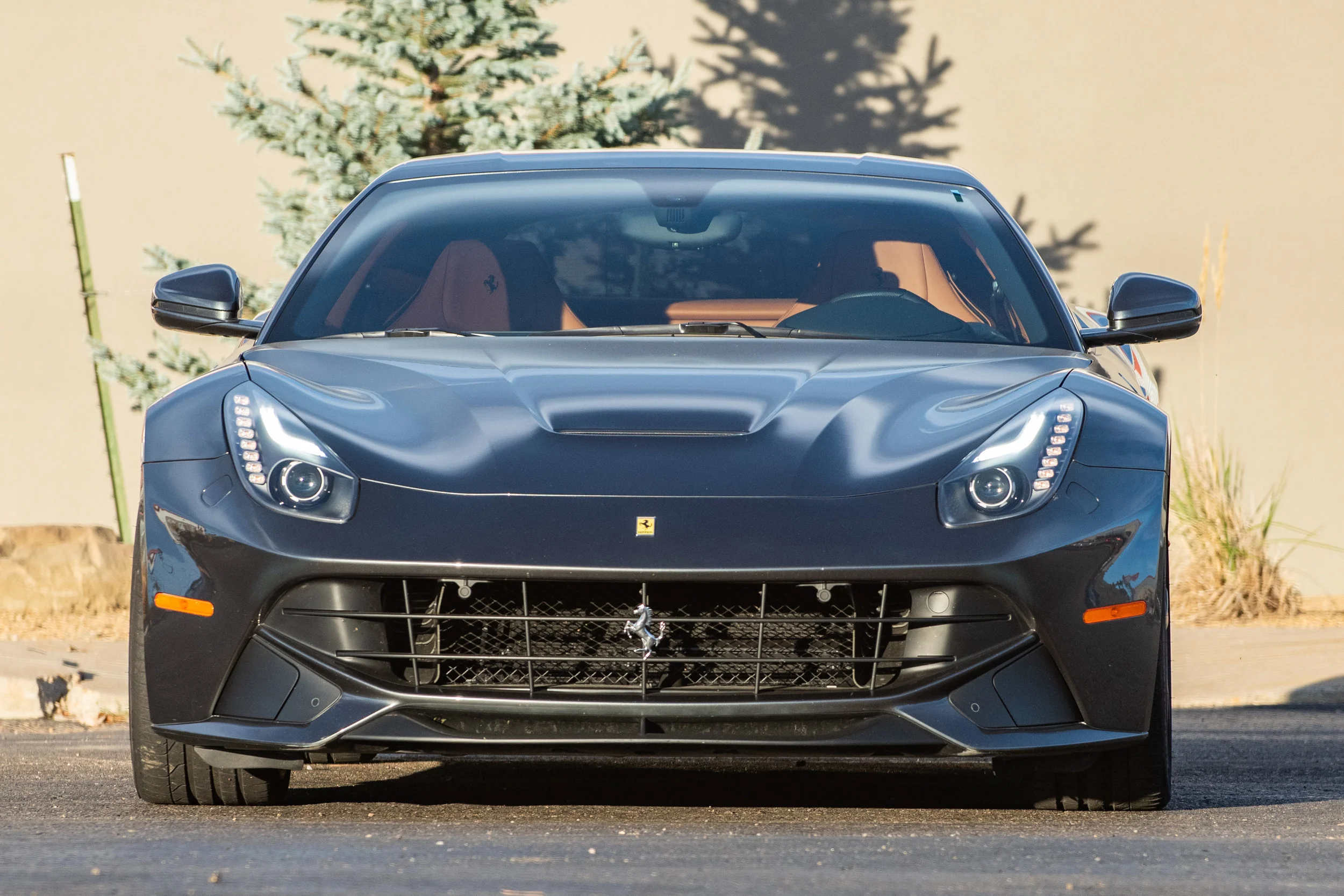 F12Ferrari_03.jpg
