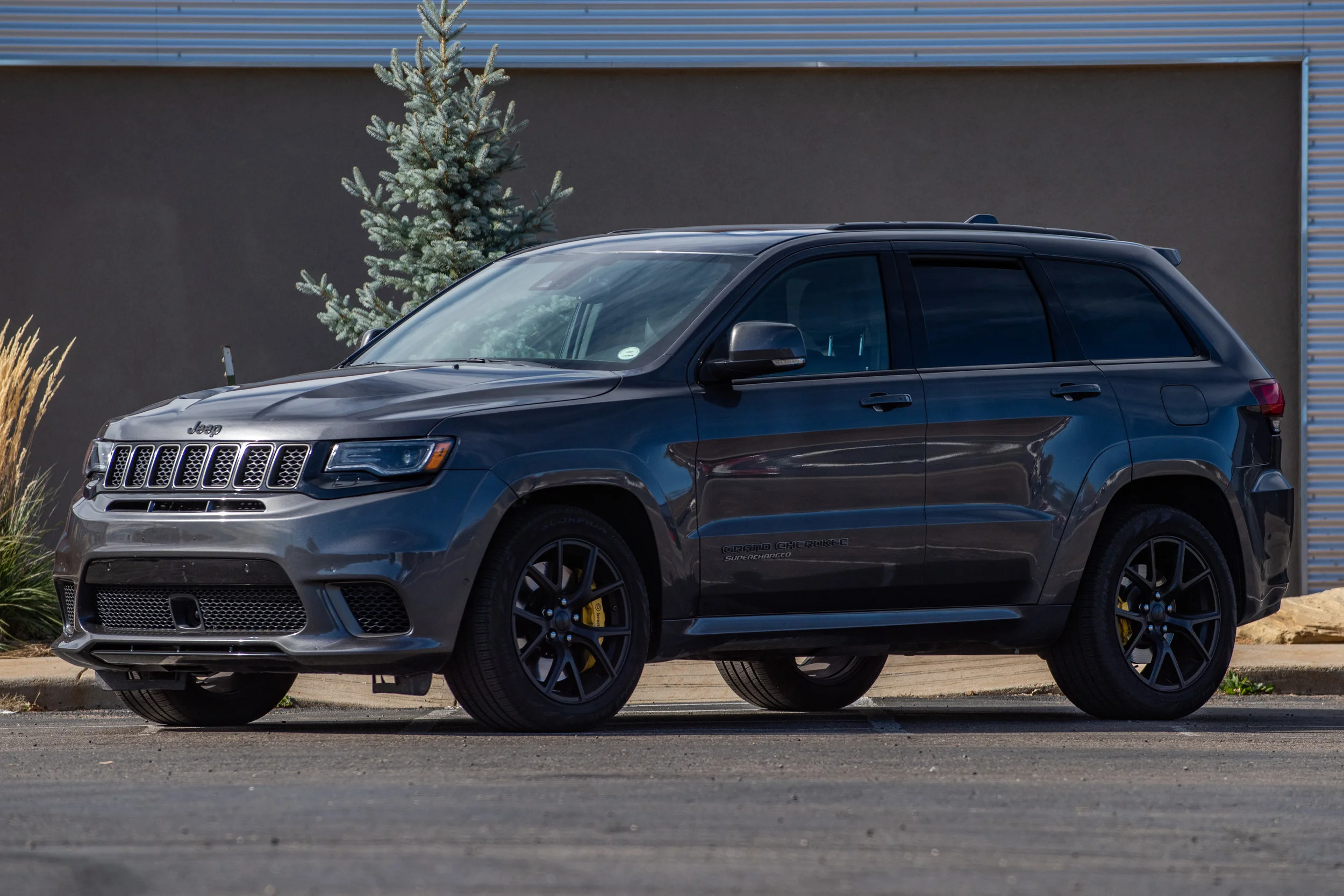 GrandCherokeeSC_02.jpg