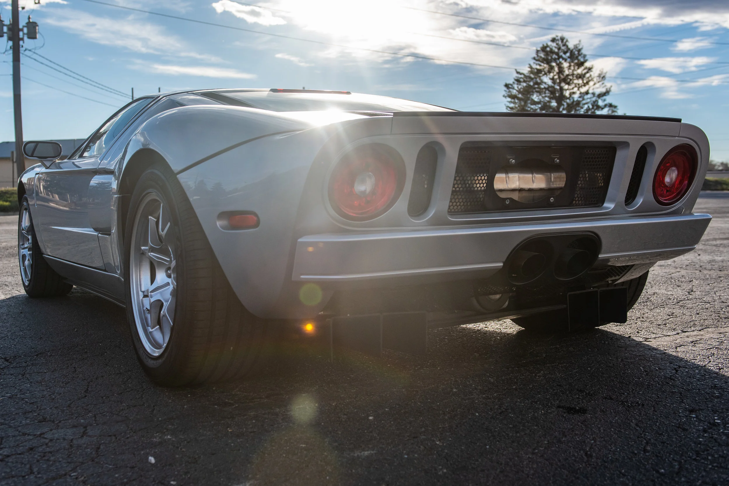 SilverFordGT_09.jpg