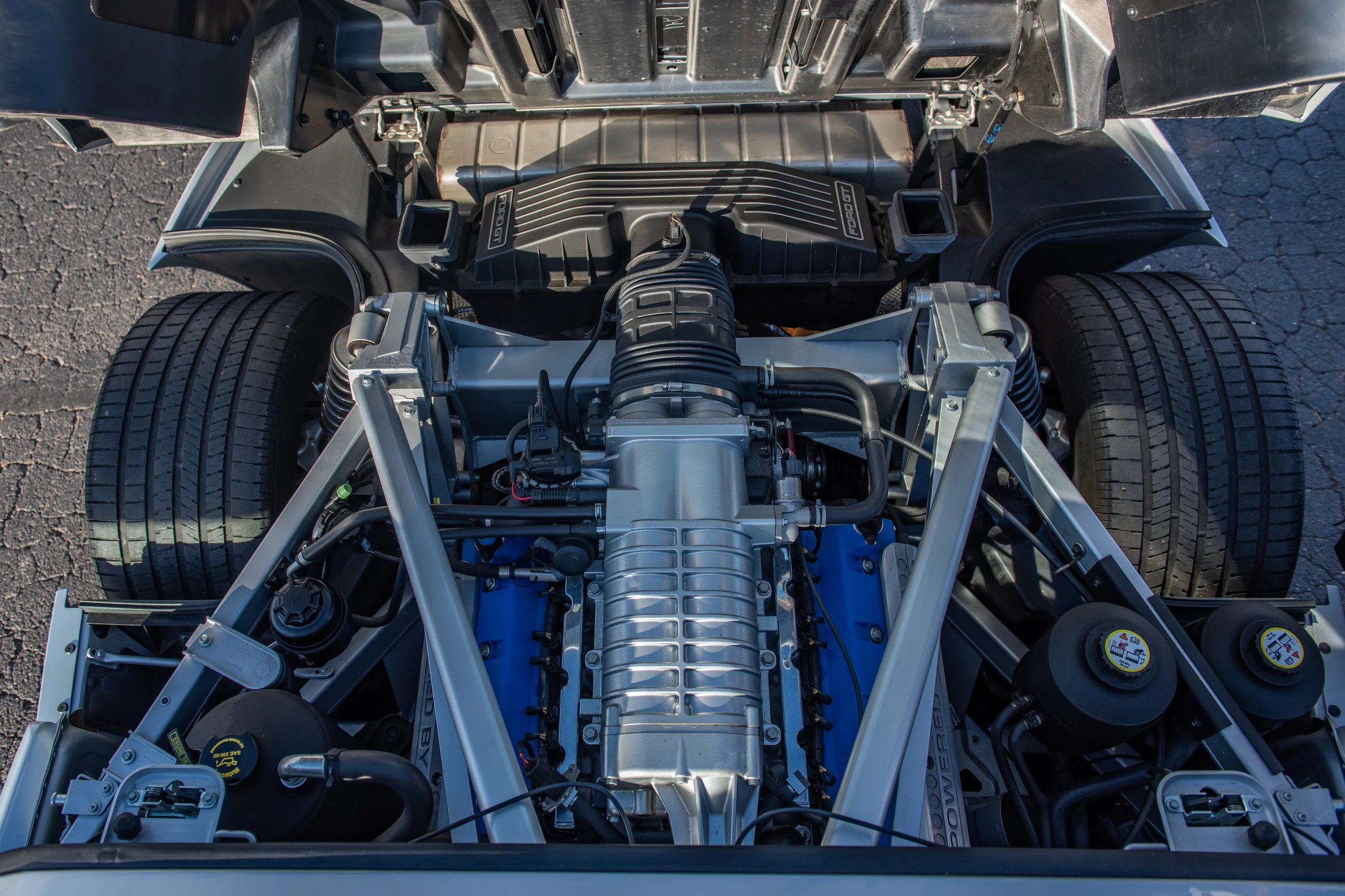 SilverFordGT_14.jpg