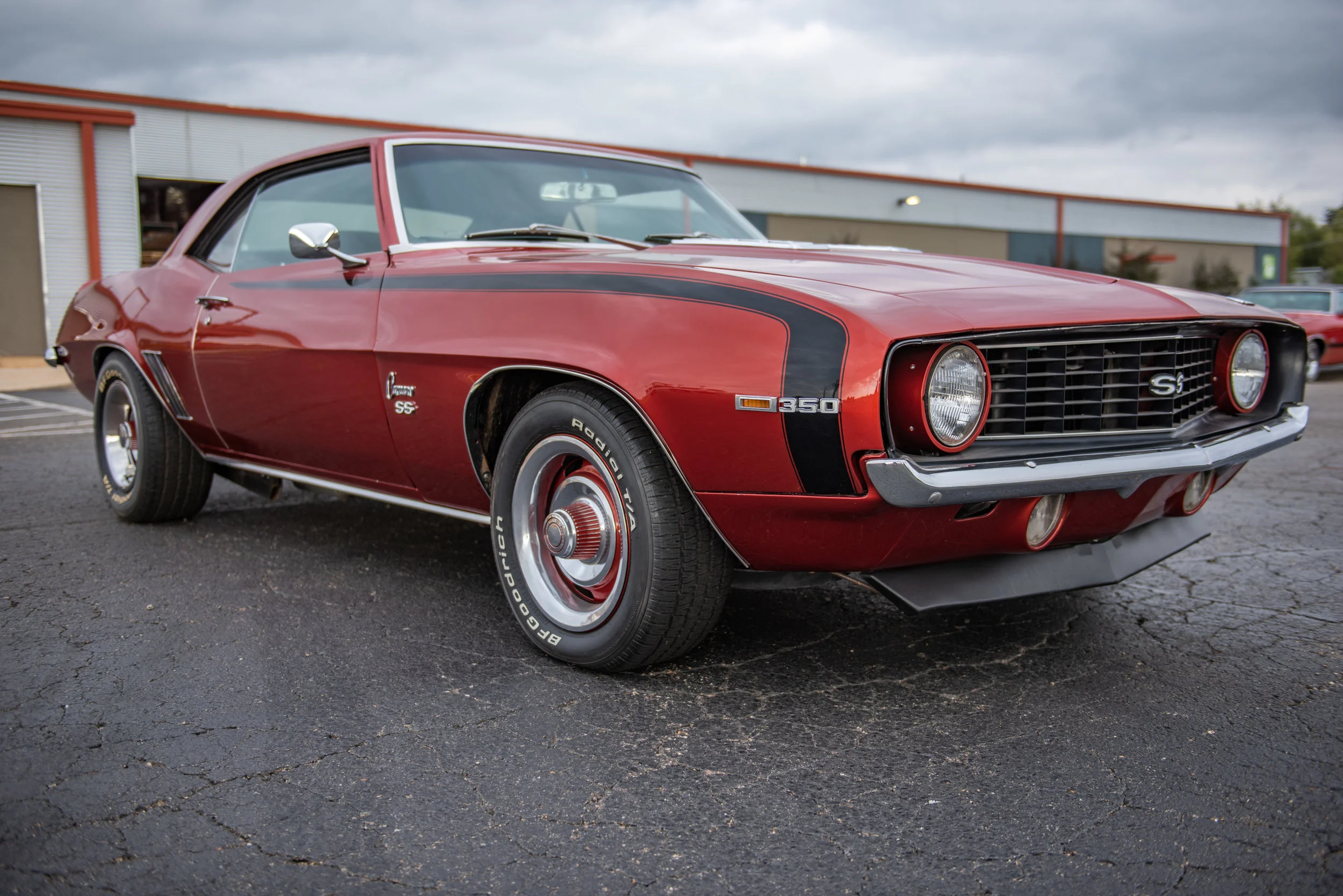 350CamaroSSRed_08.jpg