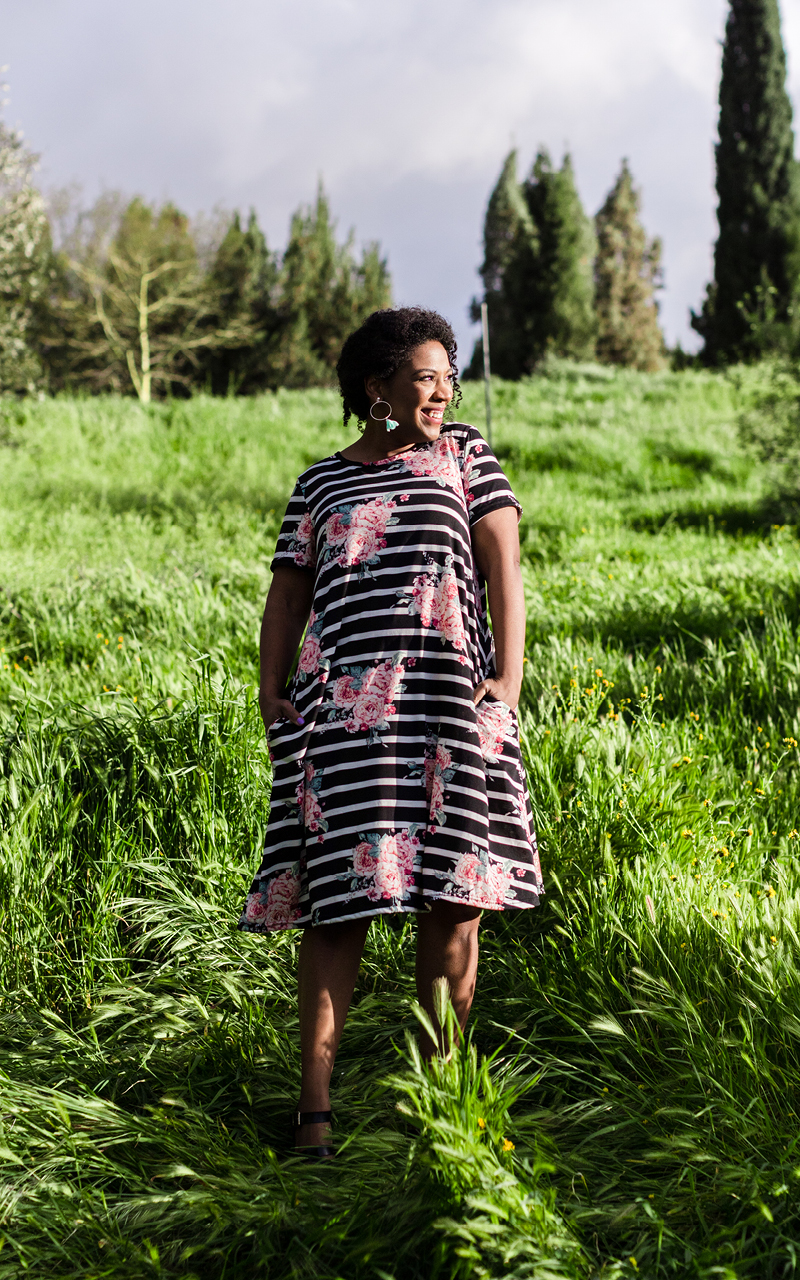 LuLaRoe-Jessie-T-Shirt-Dress-With-Pockets-black-and-white-stripes-and-floral.jpg