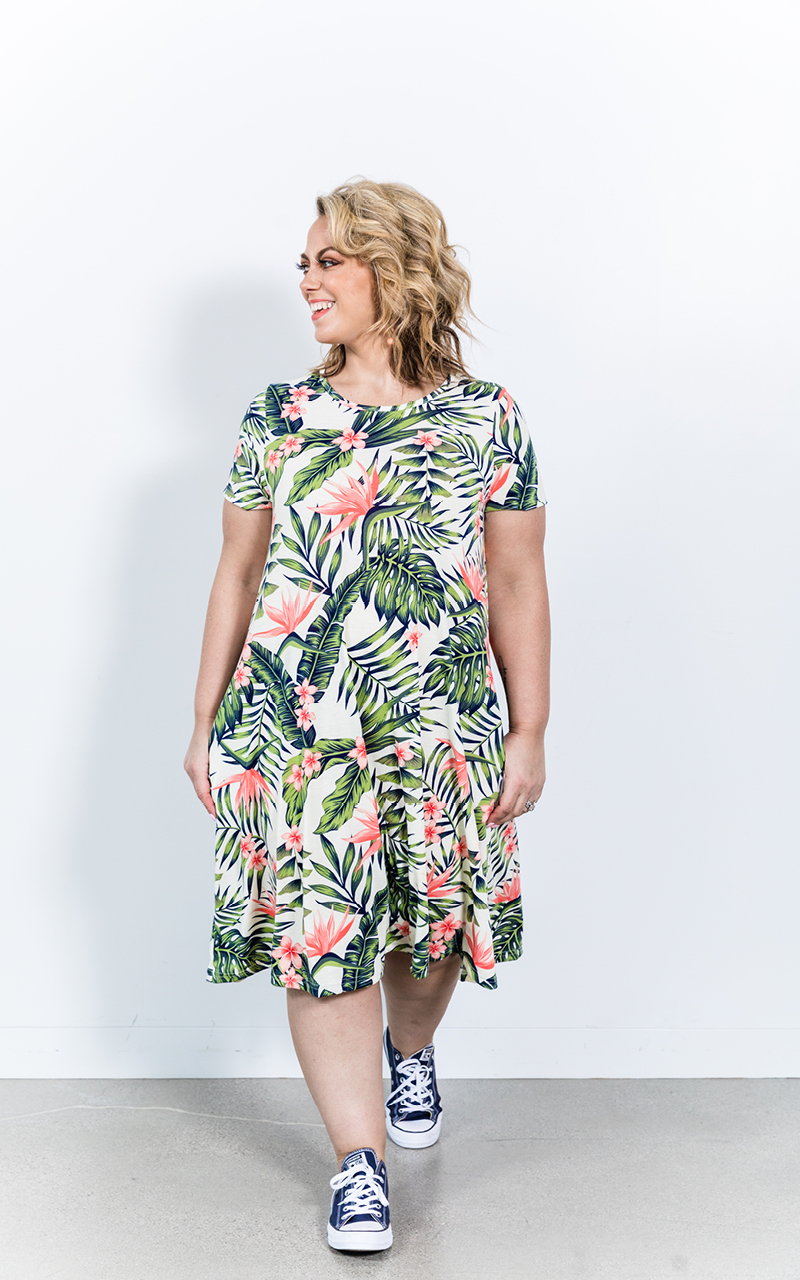 LuLaRoe-Jessie-T-Shirt-Dress-With-Pockets-tropical-leaves.jpg