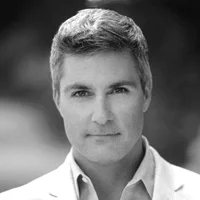 BOB GAYNOR Brand Director