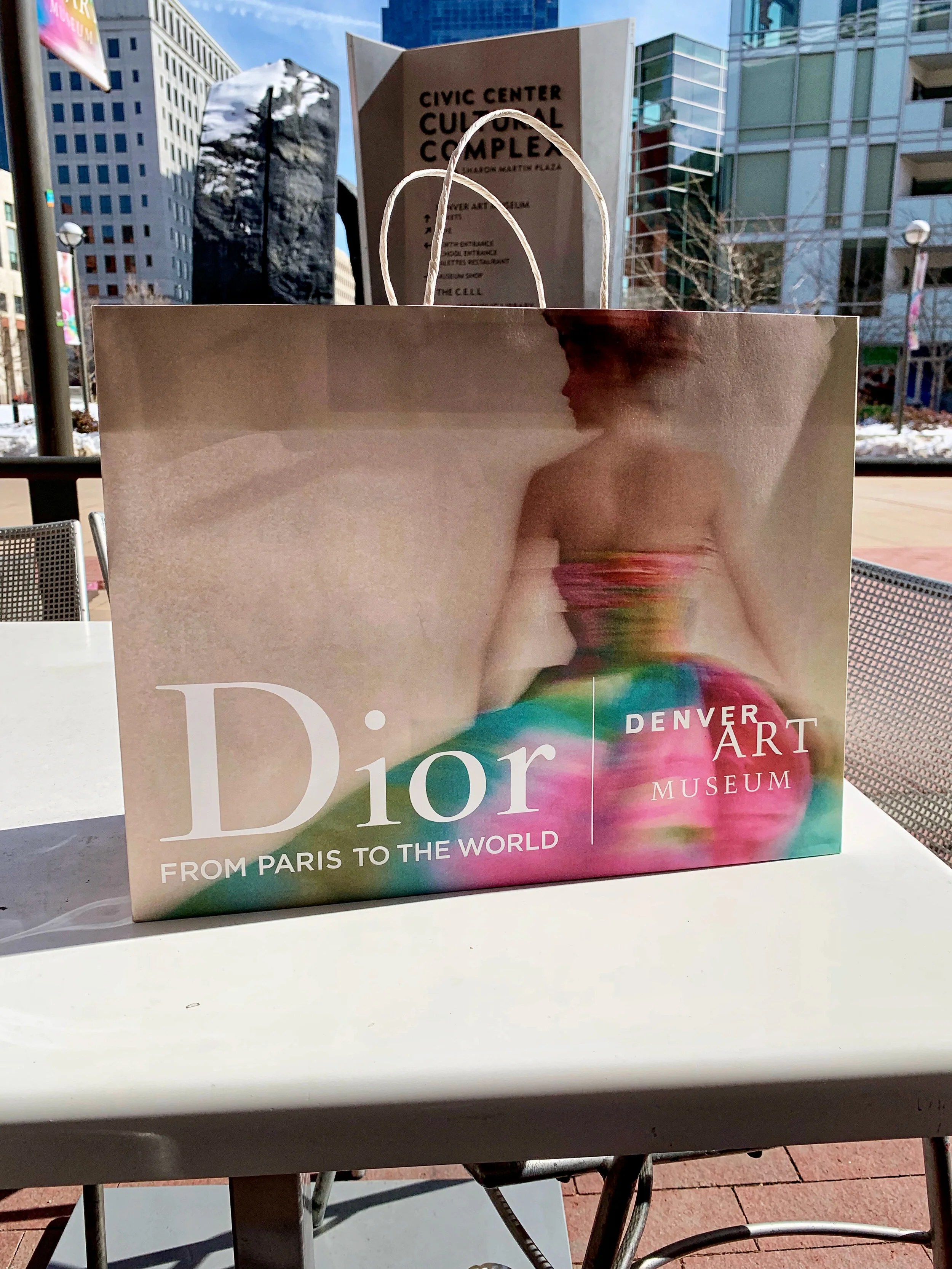 Dior: From Paris to the World 