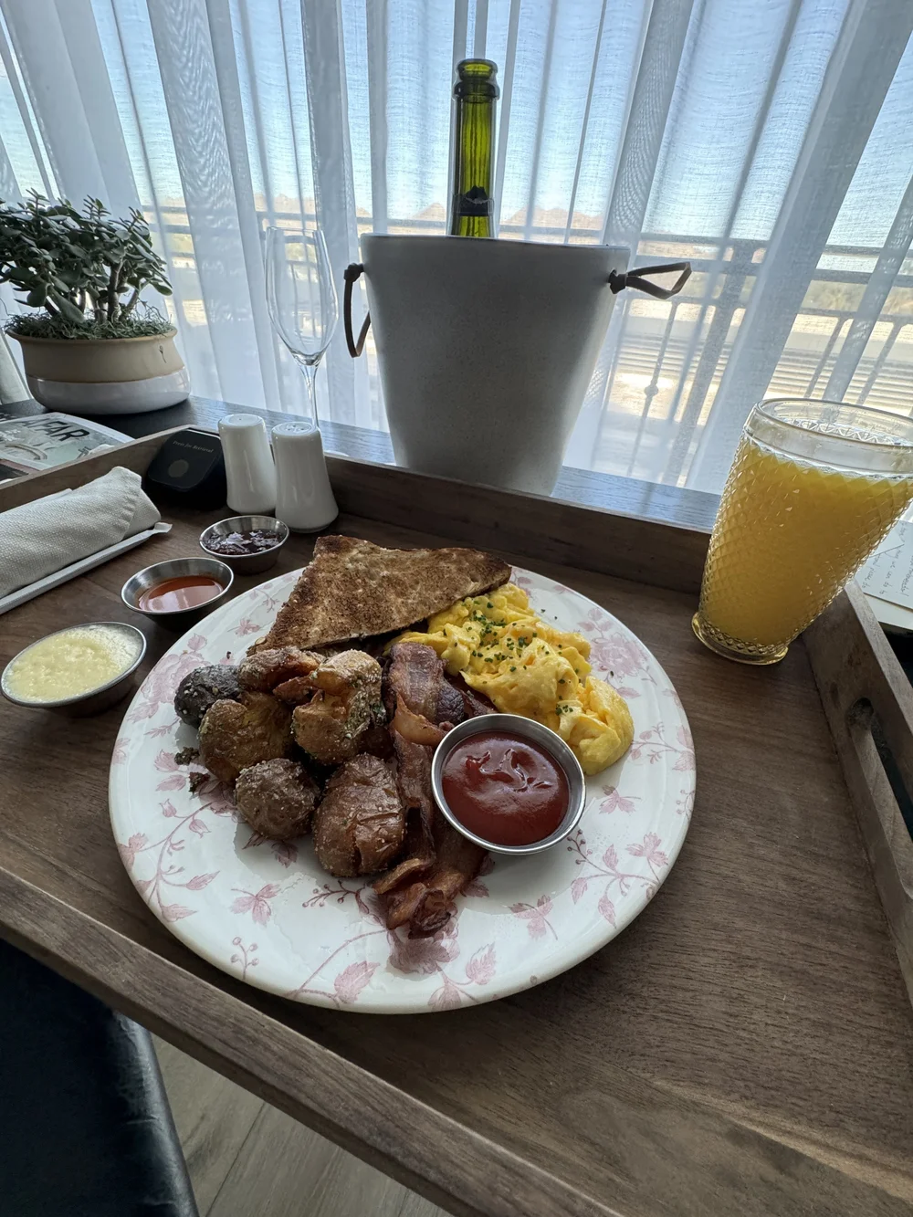 American Breakfast w/ Orange Juice