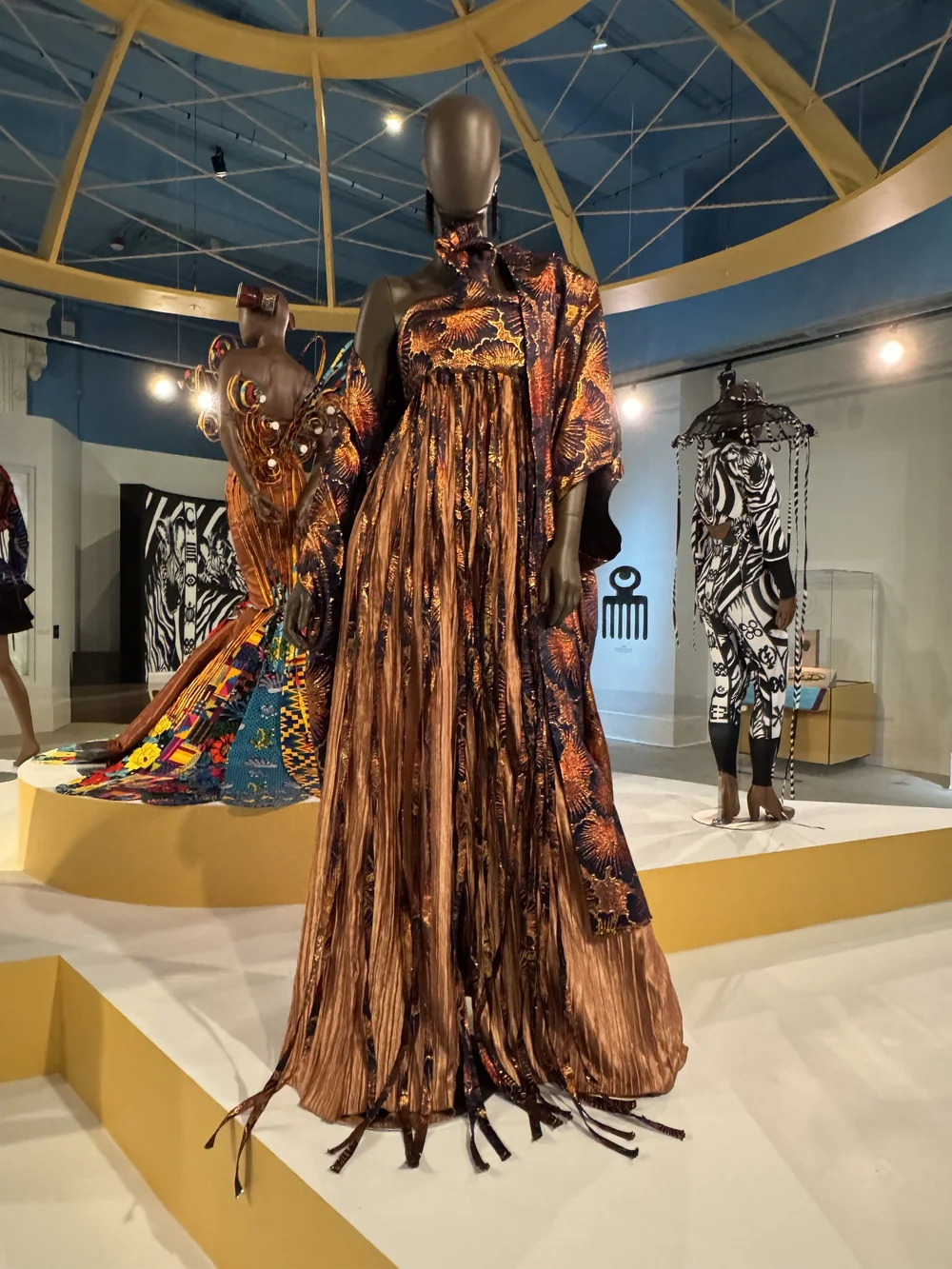 Ghanaian Brand: Akese Stylelines