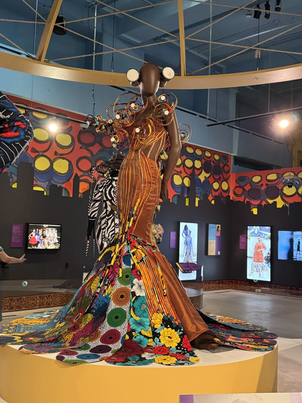 Ghanaian Brand: Akese Stylelines