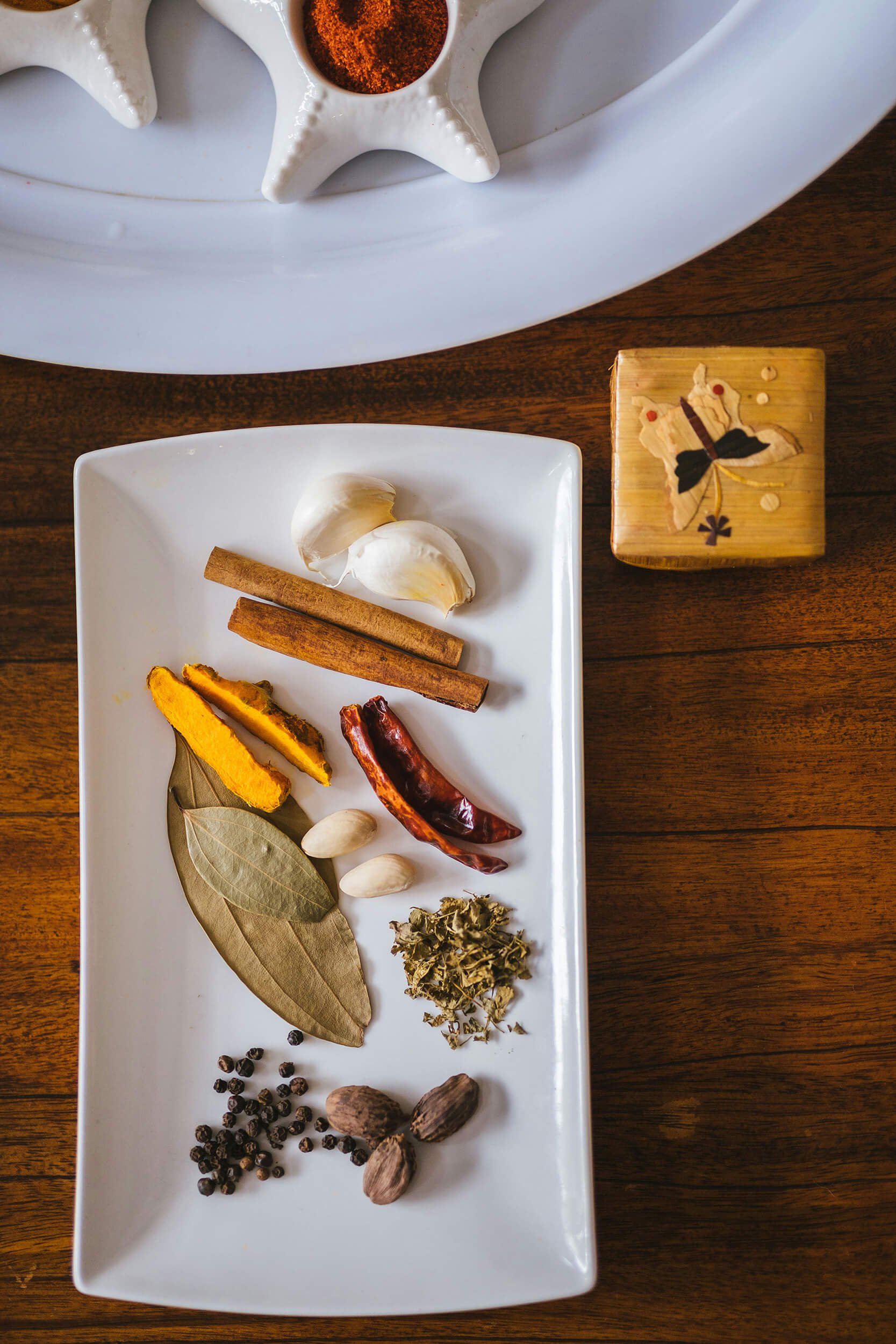 Plate with herbs and healthy foods representing genomic medicine