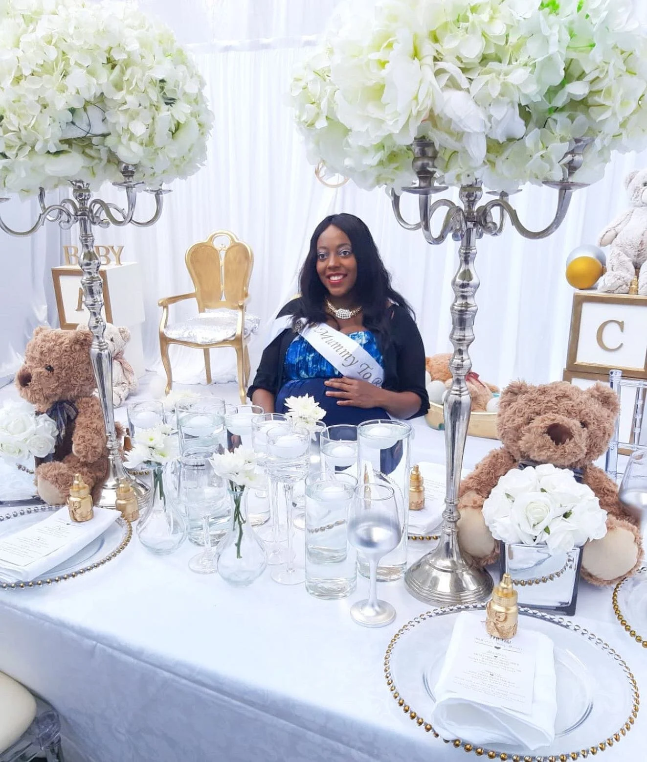 Friday&rsquo;s are always good. But this Friday is especially Good.
.
.
Wishing you beautiful blessings on Good Friday.
.
.
#newbeginnings❤️ #newbeginningsahead #blessingsuponblessings #fridayflowers #babyshowerslondon #gardenbabyshower #londonbabysh
