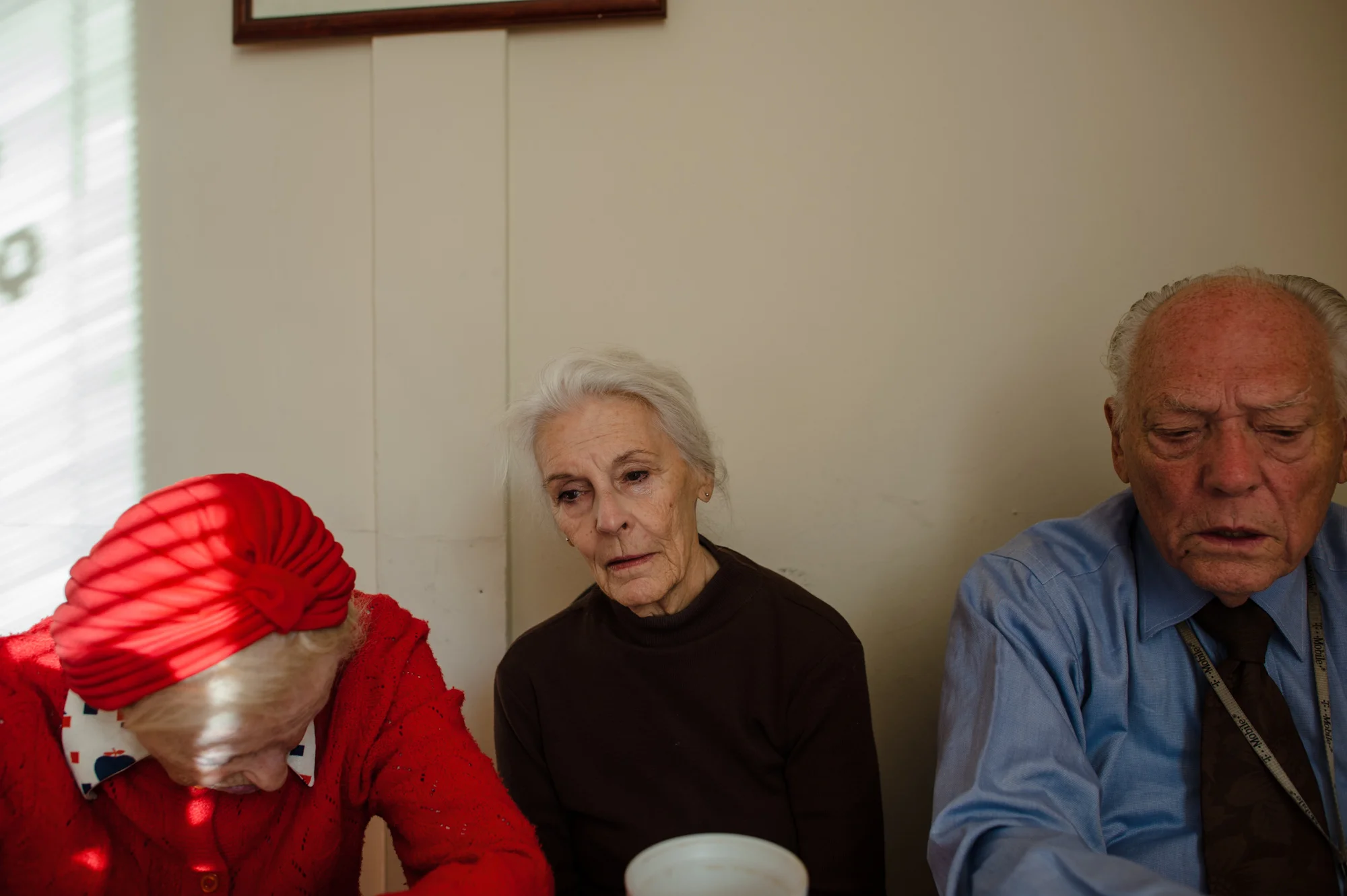 Jeanie sits between Adina and Will after Will tells Jeanie that “women are easily beguiled.”
