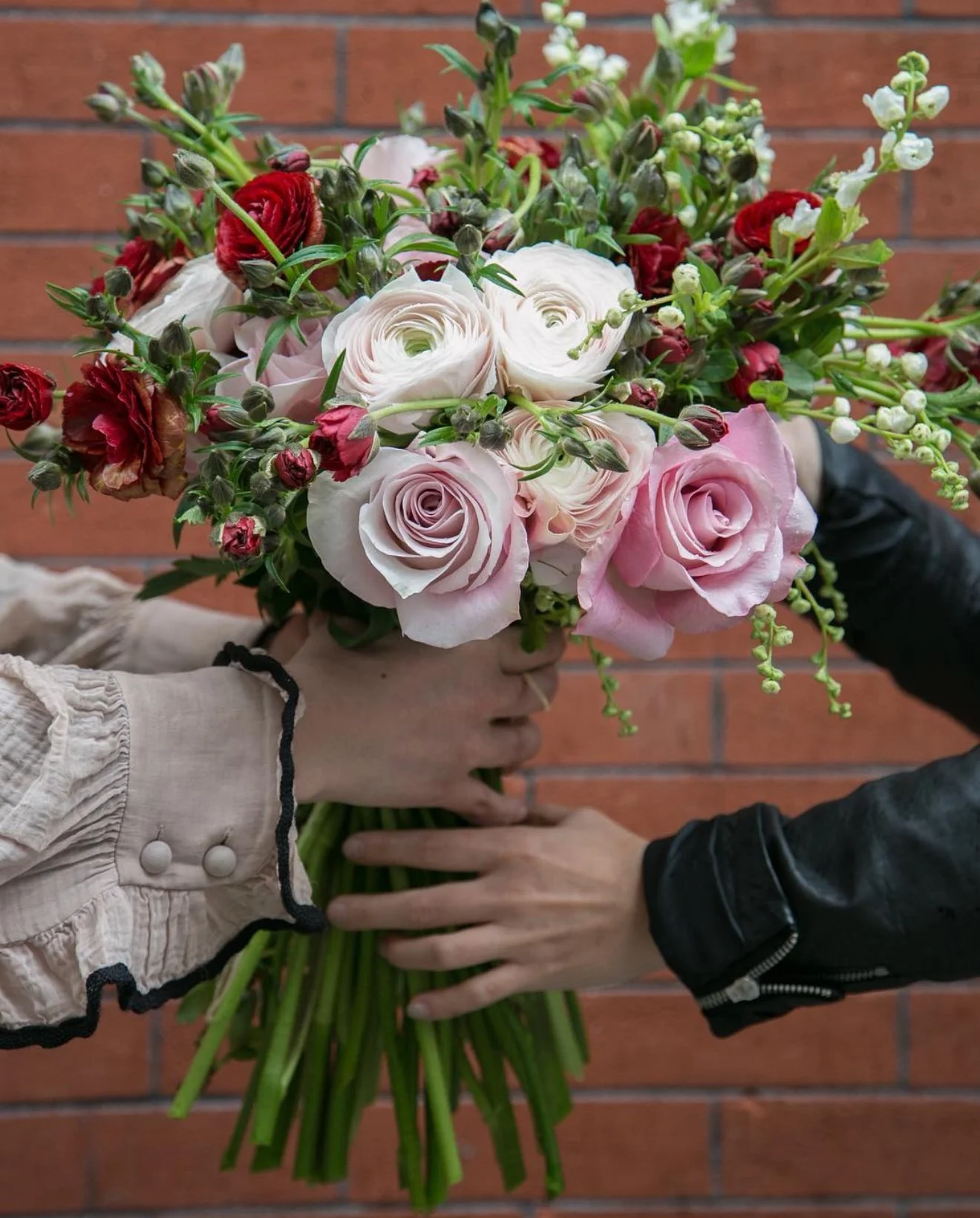 How to Choose The Perfect Flowers for Valentine's Day 