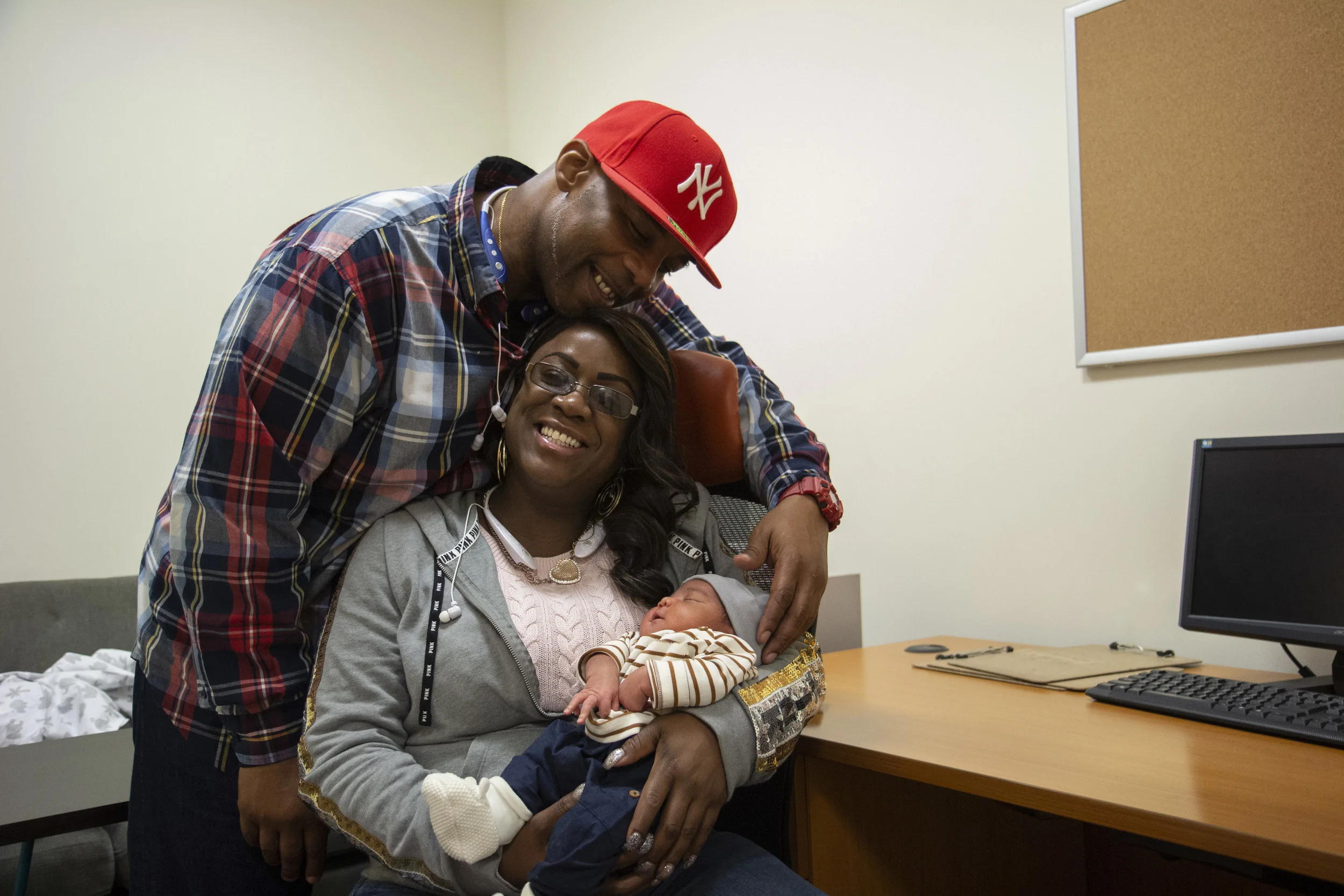 In Jamaica, a Nondescript Facility Is a Women’s Health ‘Oasis’