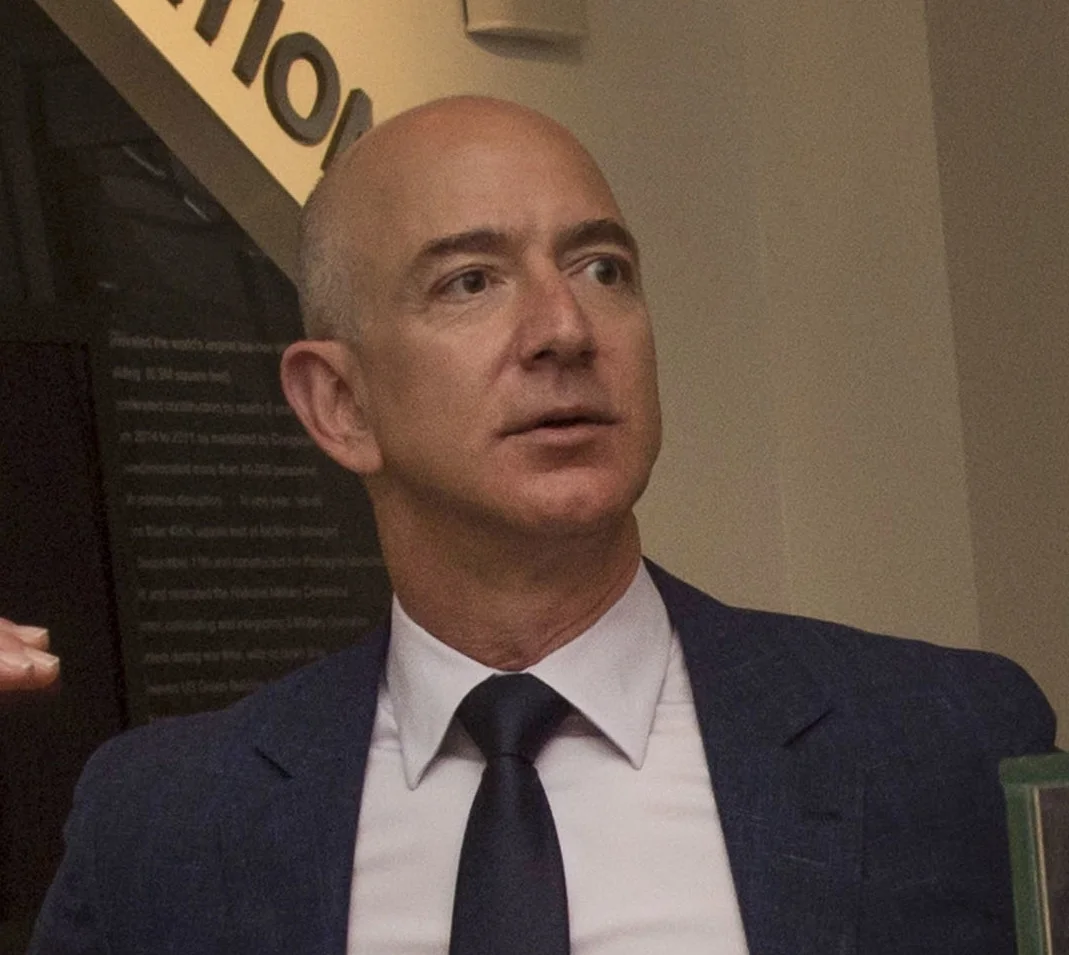 Amazon Says LIC Is Prime Location for Huge New Facility