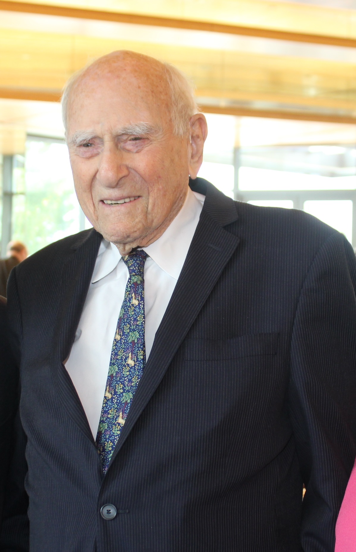 Judge Jack B. Weinstein, of the Eastern District of New York, issued a decision stating that the social use of alcohol does not constitute a violation of supervised release. Eagle file photo by Mario Belluomo.
