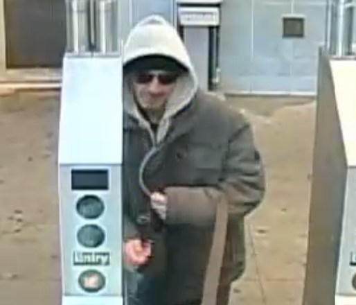 Cops Seek Serial Thief Breaking Into Cars In Far Rockaway