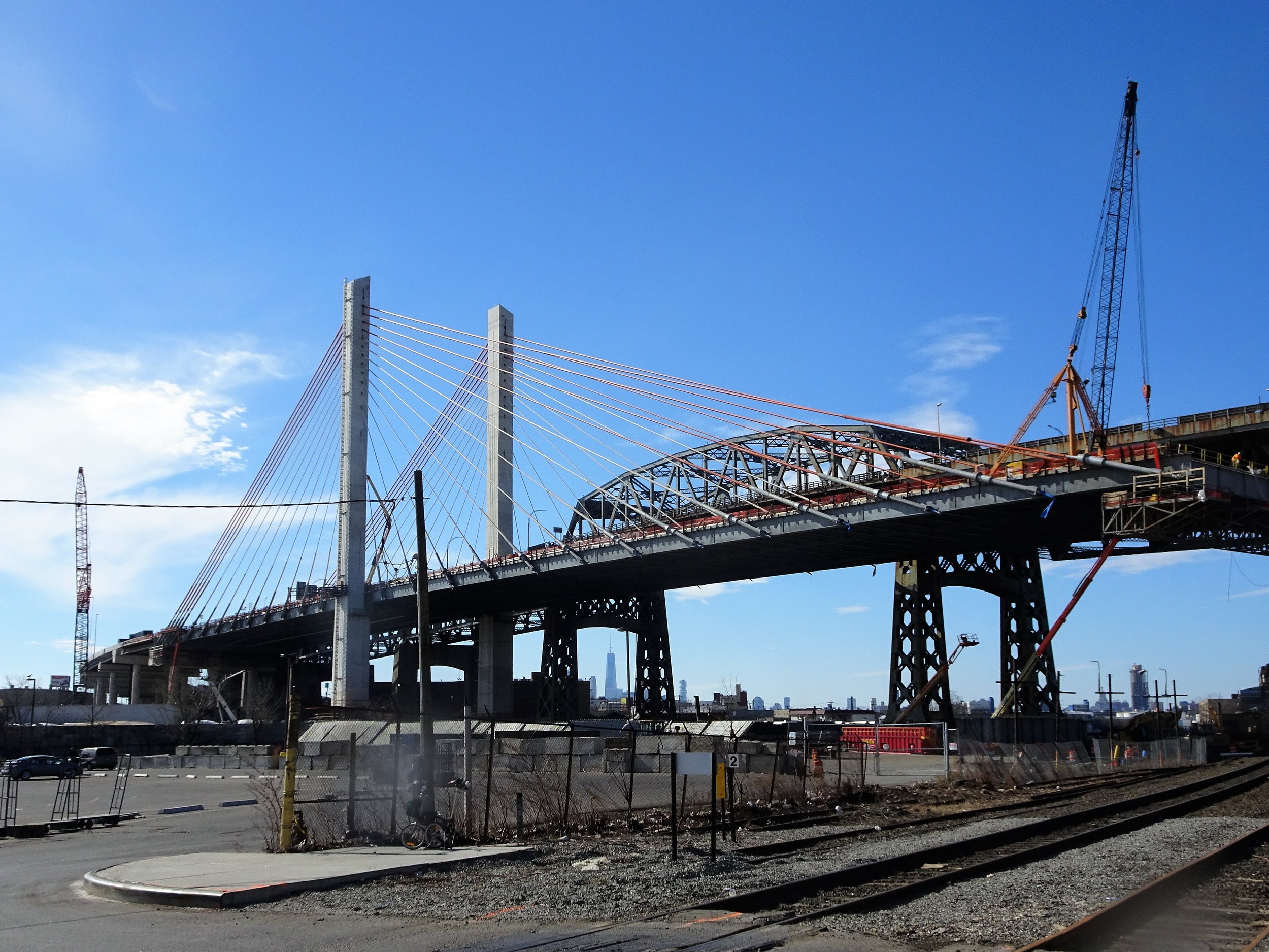 The Kosciuszko Bridge. Jim.henderson via Wikimedia commons.