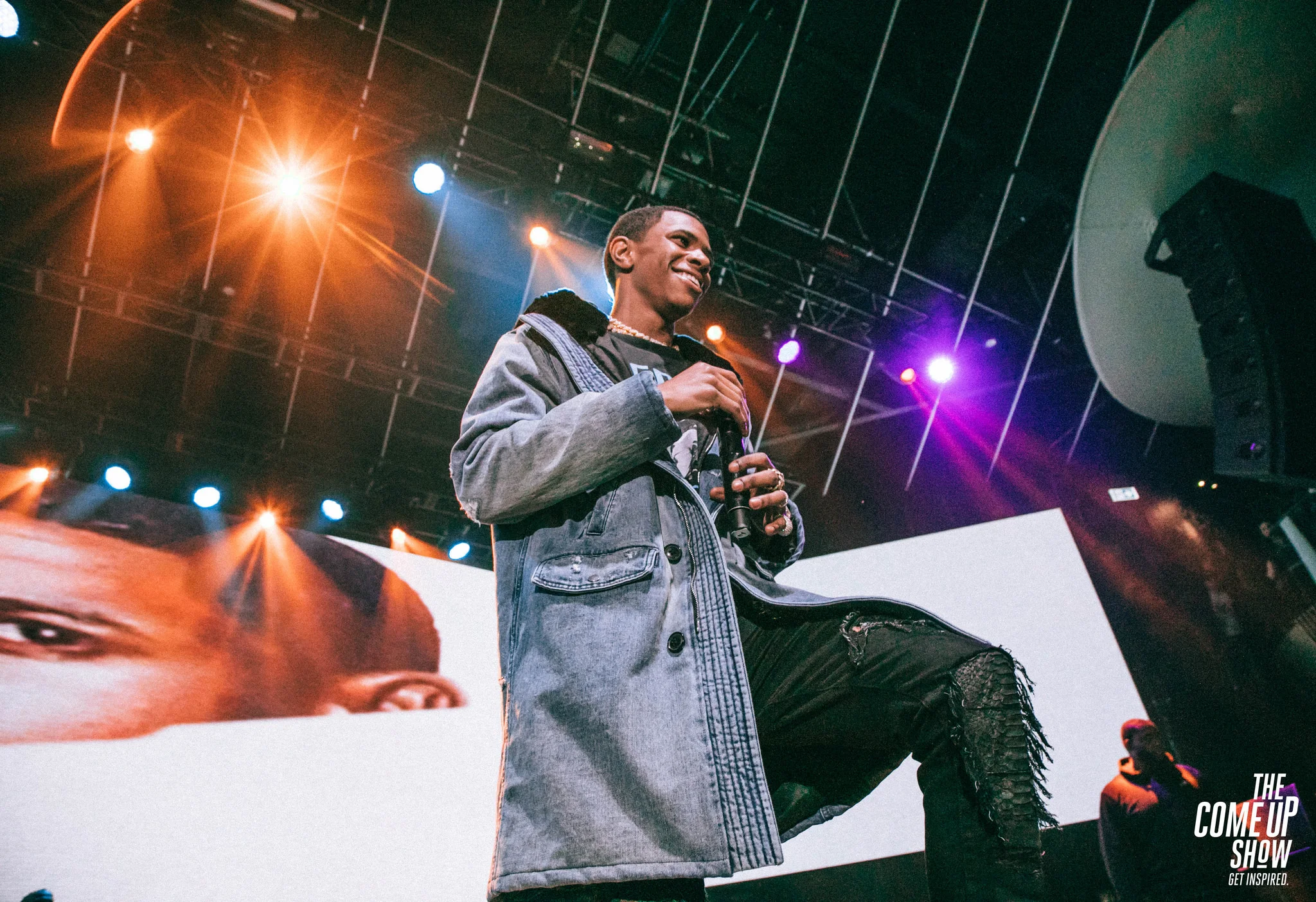 An appearance by Rapper A Boogie Wit da Hoodie provoked pandemonium at Queens Center Mall. Photo via The Come Up Show/Flickr.