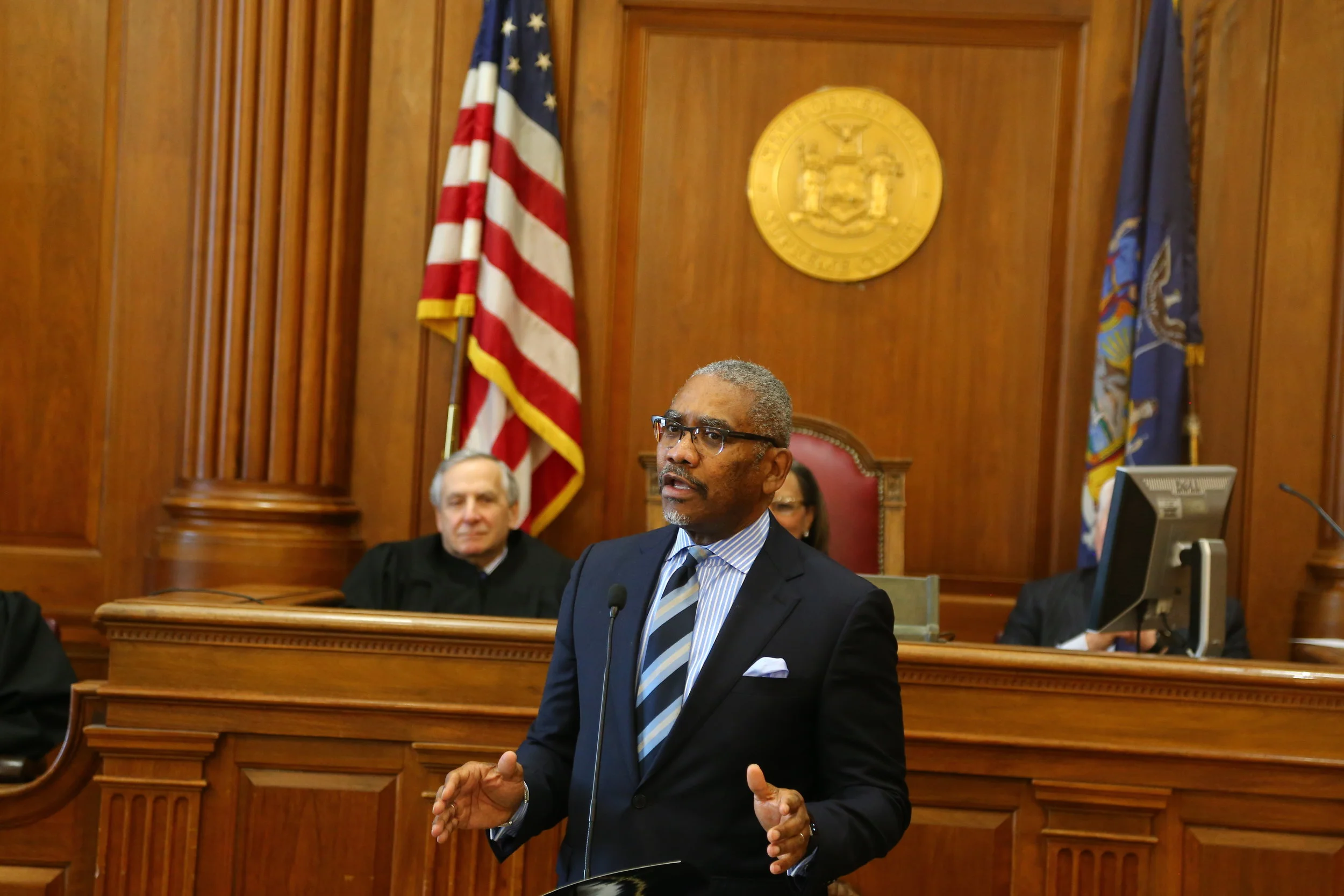 Queens County Committee members call for transparency in letter to Meeks