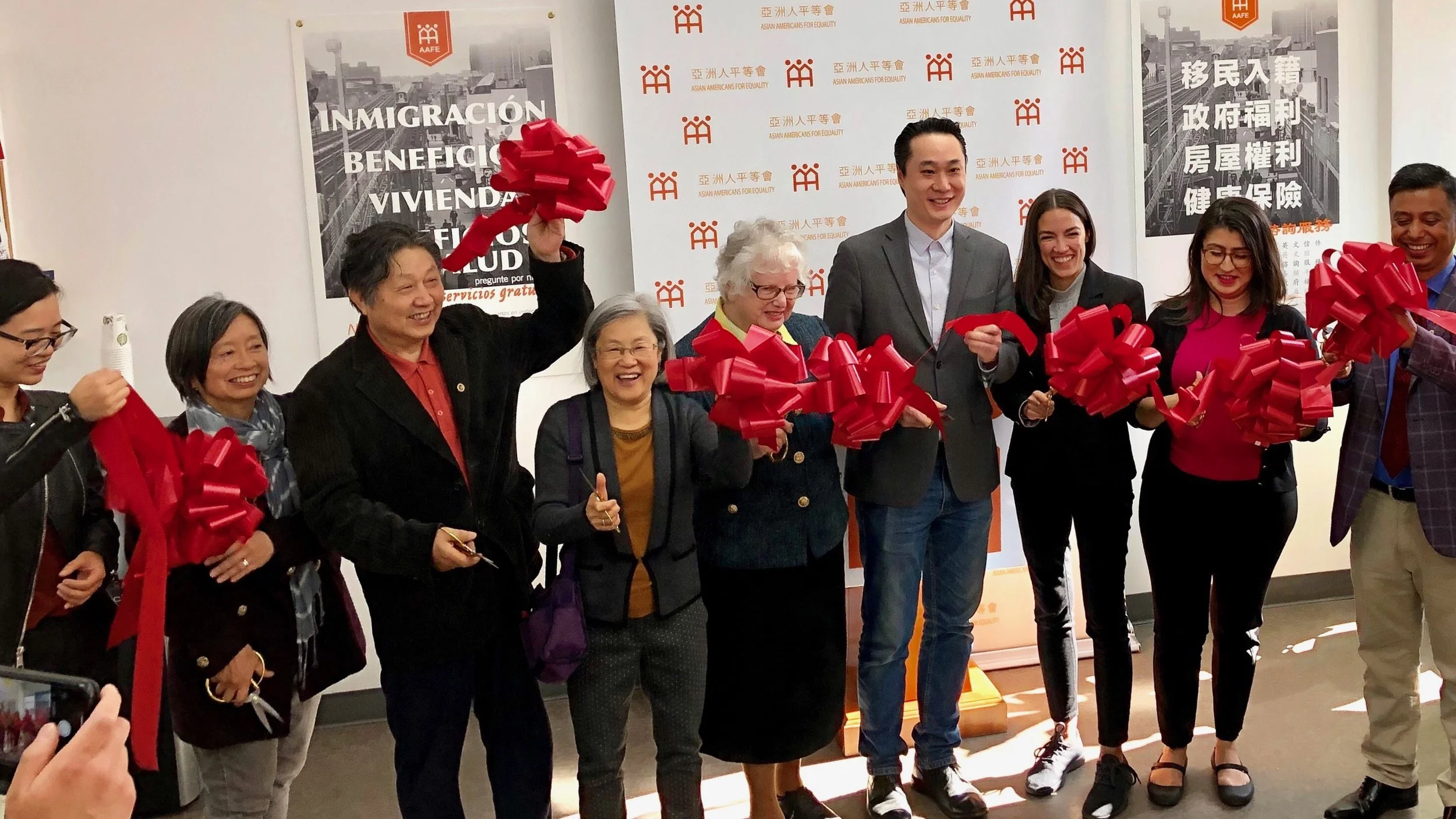 AOC celebrates new Jackson Heights community center
