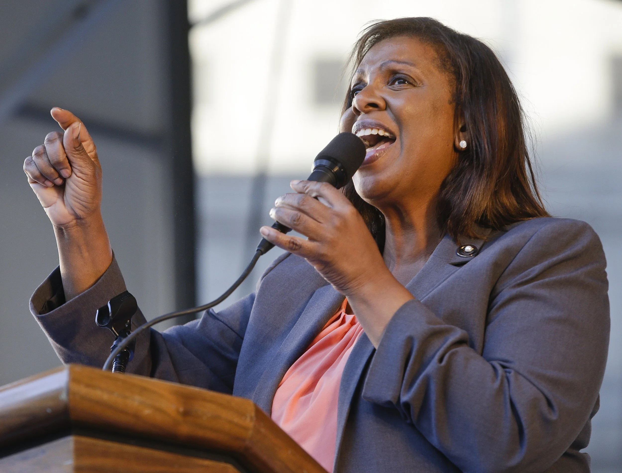 AG James: End ‘arbitrary and capricious’ gravity knife law