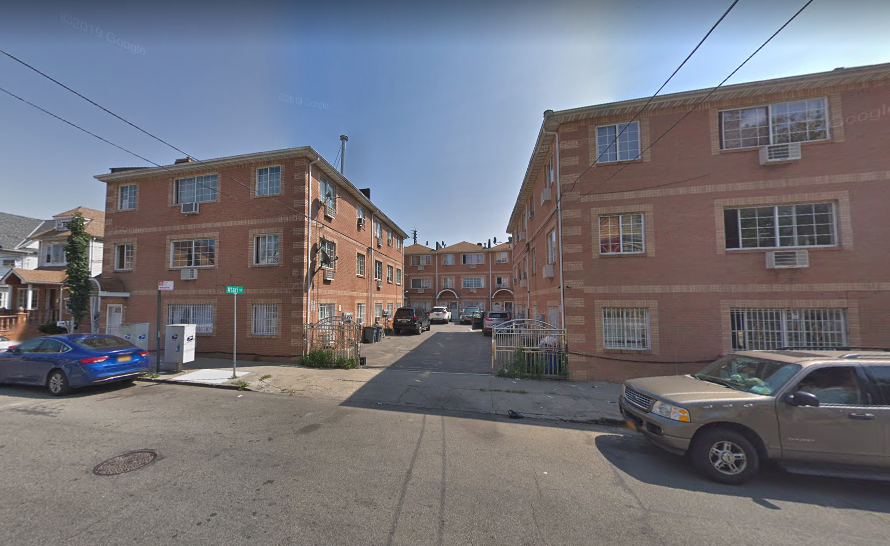 Jamaica man charged with killing wife with knife and cutting board