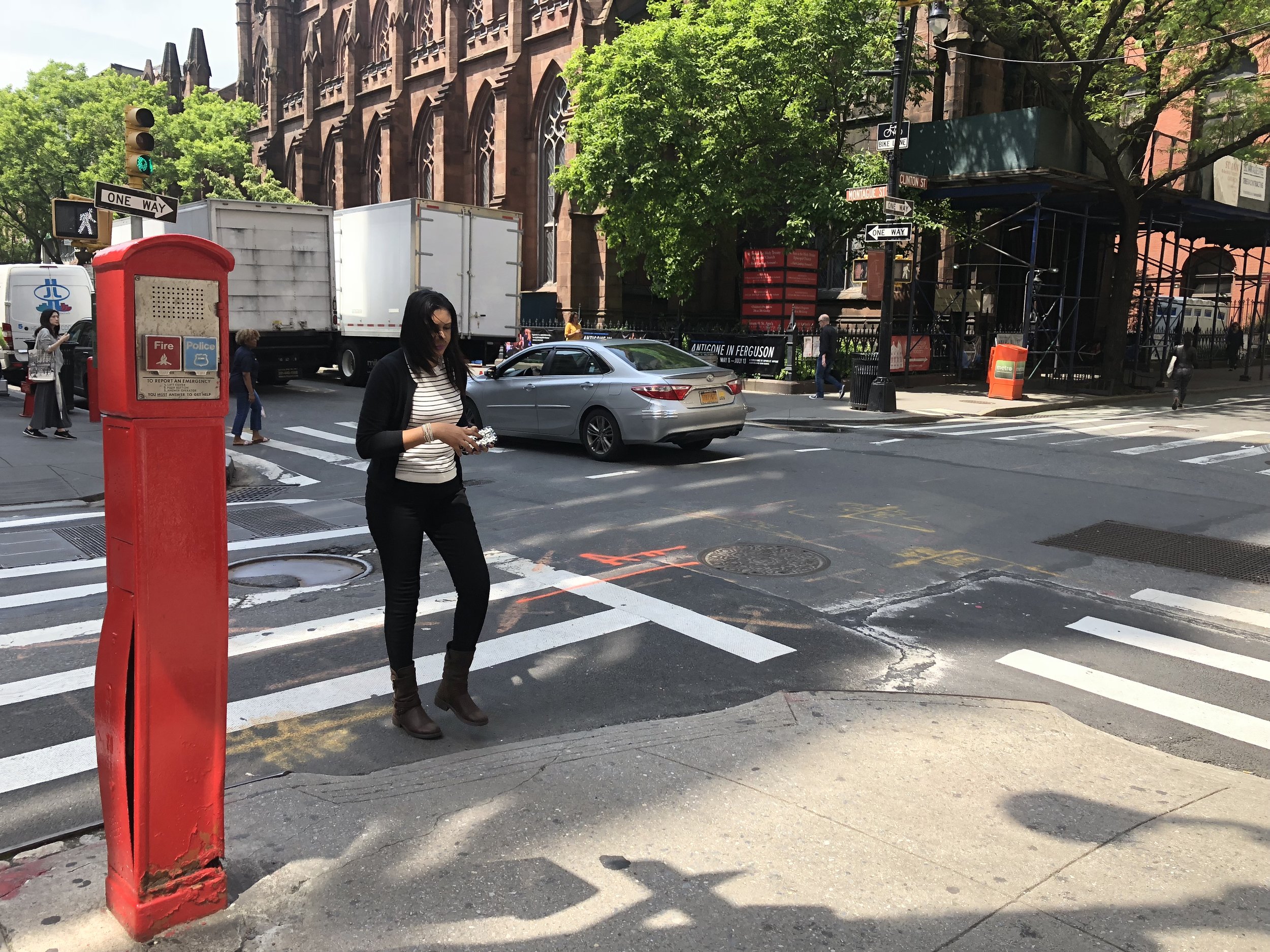 A new bill sponsored by Queens State Sen. John Liu would impose a fine on people who text in crosswalks. Eagle photo by Victoria Merlino.