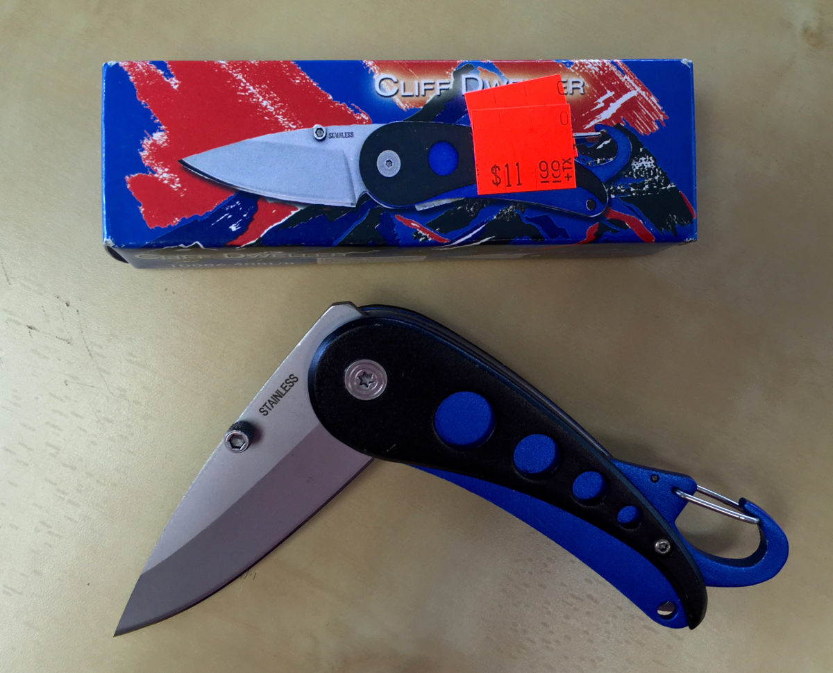 Top NYC officials split on gravity knife bill