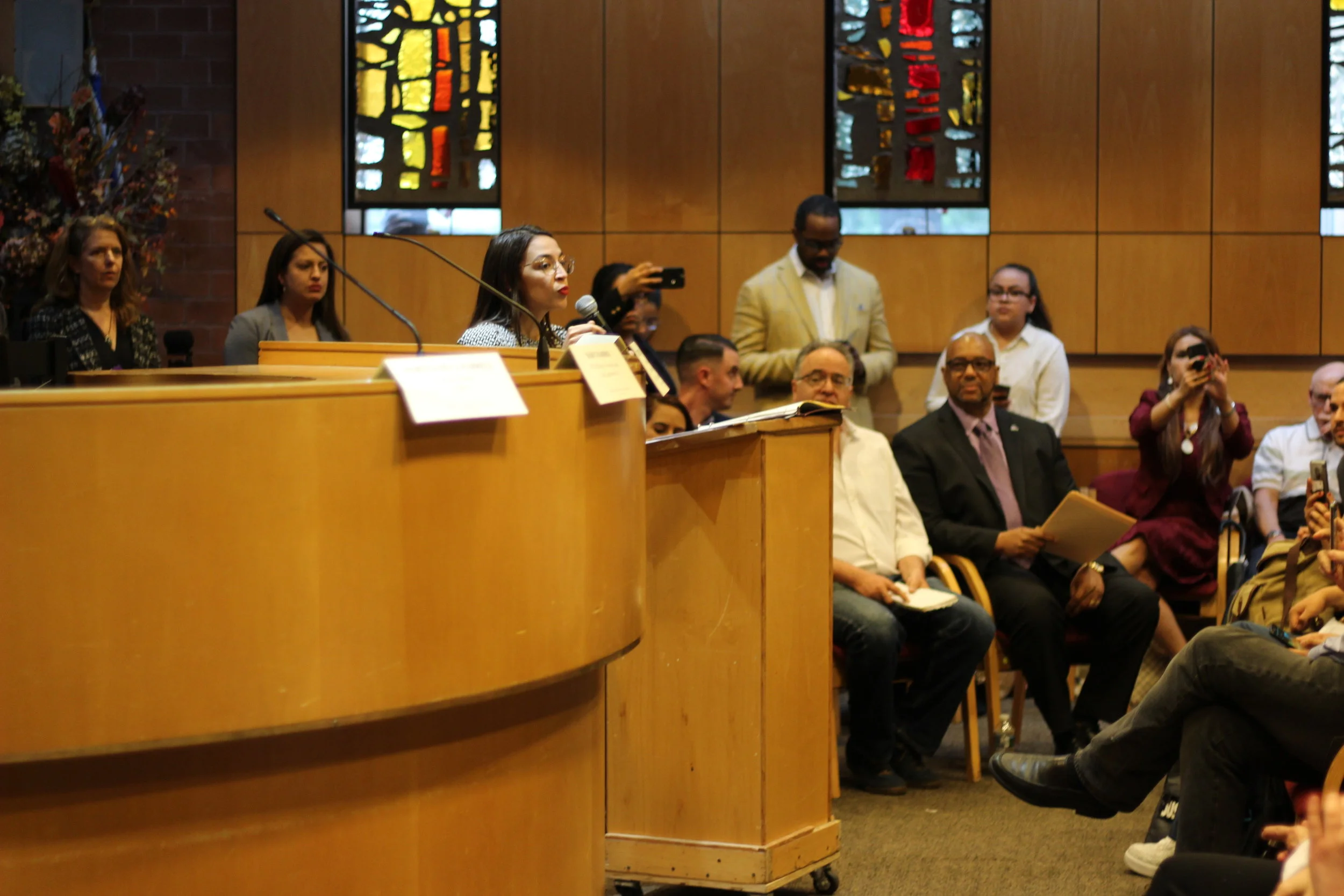 AOC and Constantinides support a ‘renewable Rikers Island’