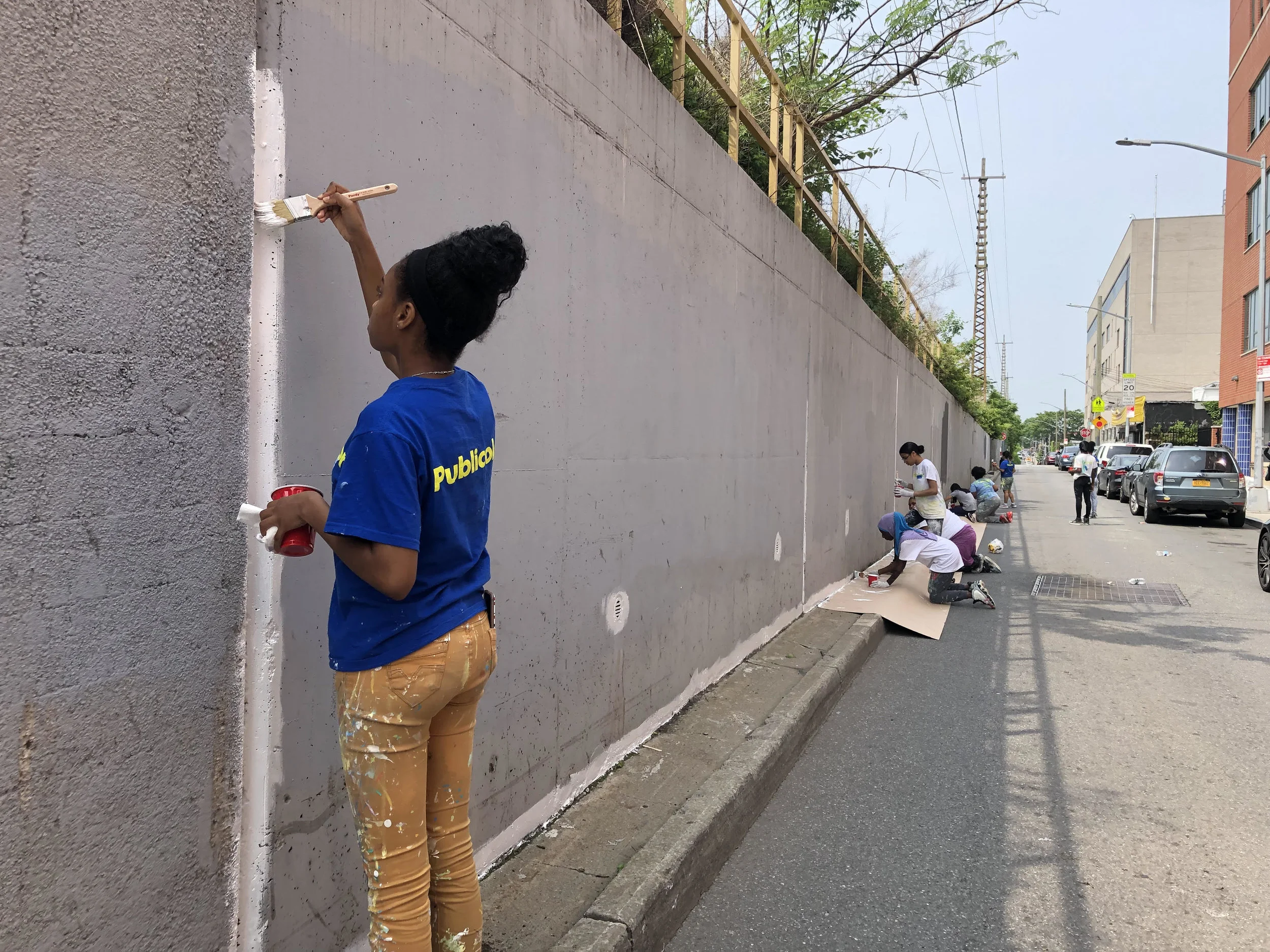 Corona kids beautify barren walls with help from nonprofit
