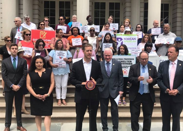 Assemblymember Andrew Hevesi condemned a letter from Gov. Andrew Cuomo to the MTA urging the transit agency to do more to stop homeless New Yorkers from sleeping on the subways. Photo via Hevesi’s Office, file.
