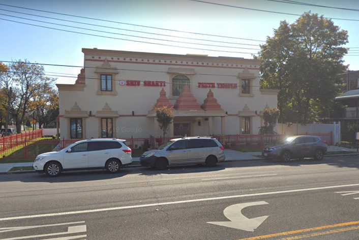 Swami Ji Harish Chander Puri was attacked in an apparent hate crime near Shiv Shakti Peeth Temple in Glen Oaks. Photo via Google Maps.