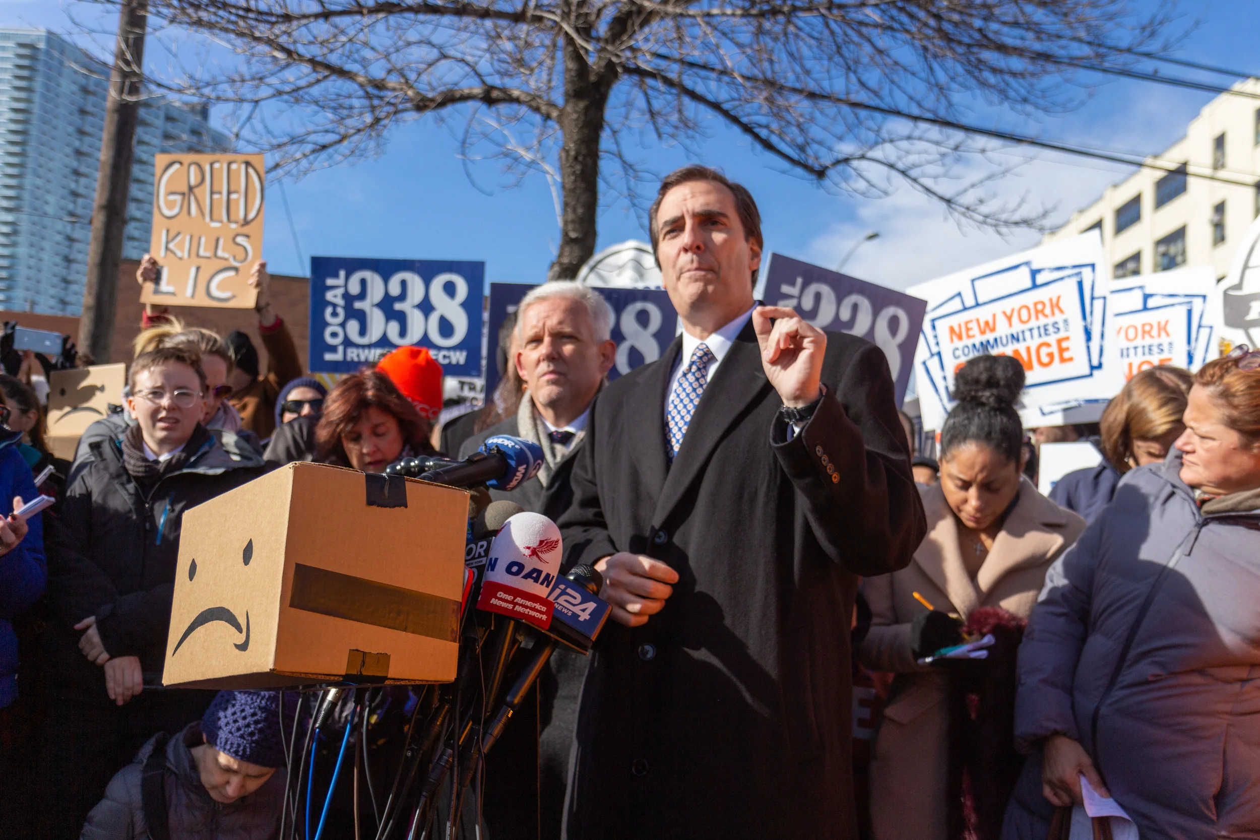 State Sen. Michael Gianaris criticized NYCHA for excluding Queens from the first phase of its systemwide lead-testing initiative. Eagle file photo by Jonathan Sperling.