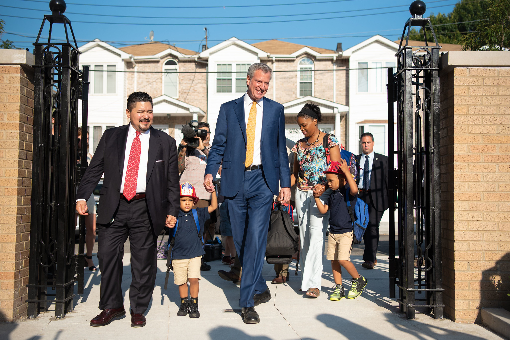 Schools Chancellor Richard Carranza (left) accompanied Mayor Bill de Blasio, Deputy Mayor J. Phillip Thompson and students at PS 377 in Ozone Park for the first day of school in September 2018. Michael Appleton/Mayoral Photography Office.