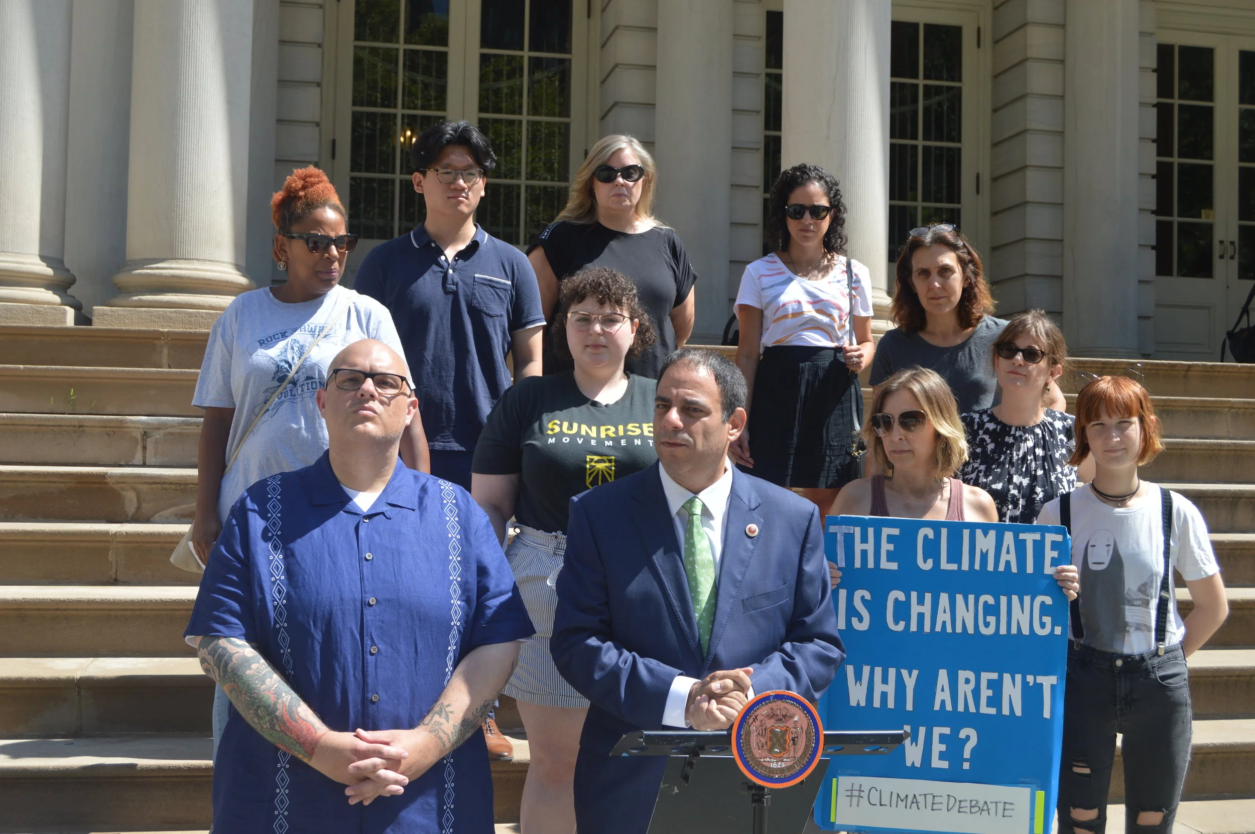 A dozen Queens pols call for CNN to host climate town hall in the borough