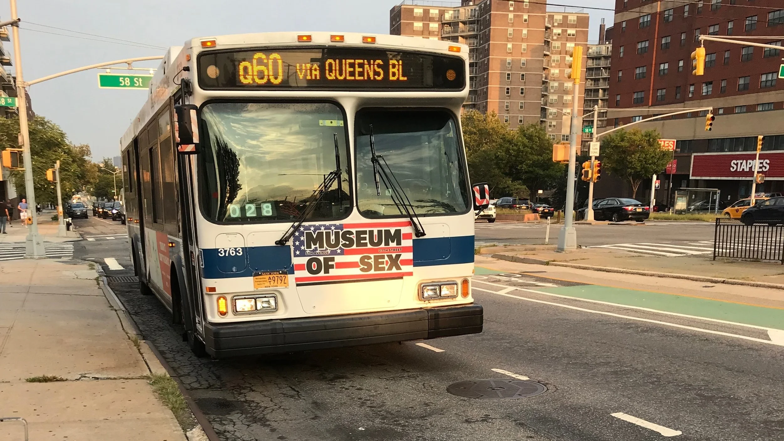 Queens pols say bus schedule cost-cutting move hurts riders 