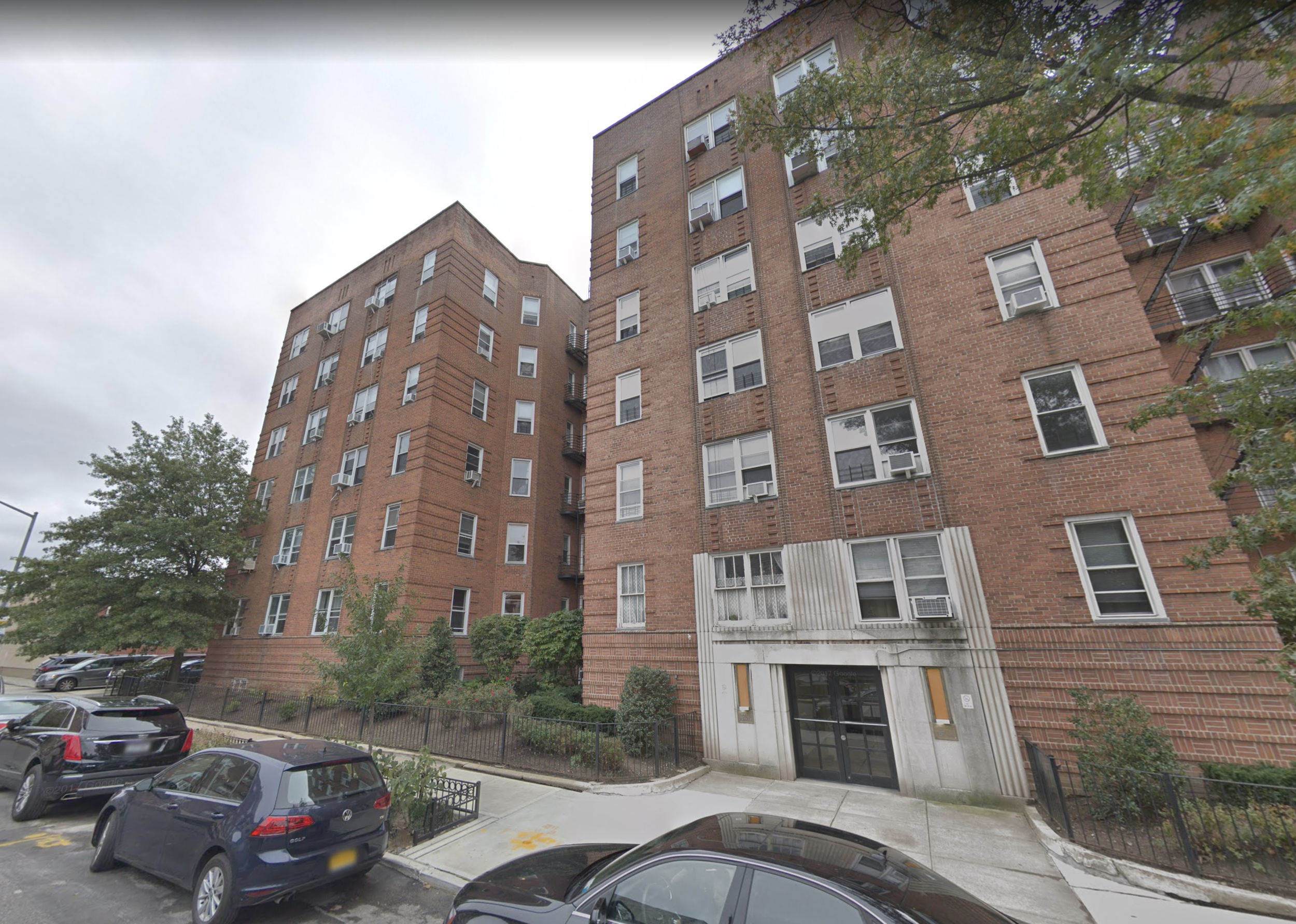 Lawsuit against Forest Hills landlord granted class status by Queens judge