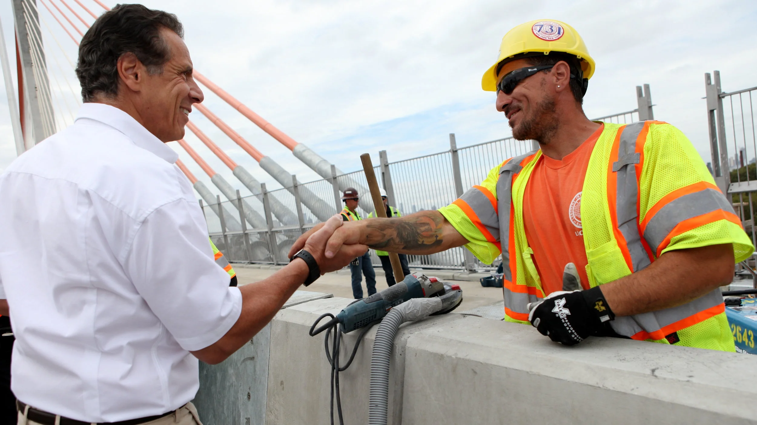 Cuomo heralds new Kosciuszko Bridge