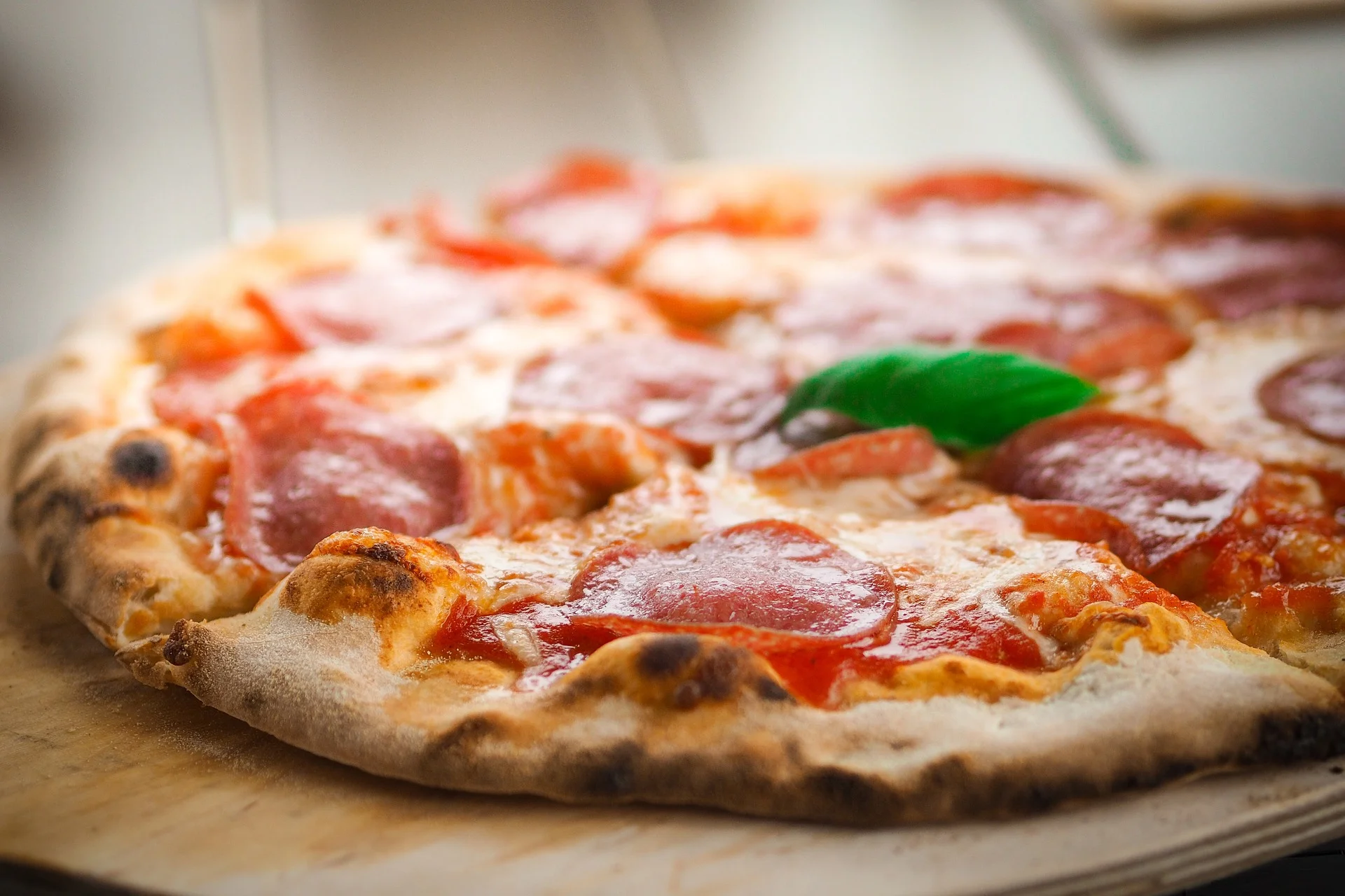 Transportation Alternatives will have its annual “5 Boro Pizza Challenge” on Sept. 28. Photo by Andreas Riedelmeier via Pixabay .