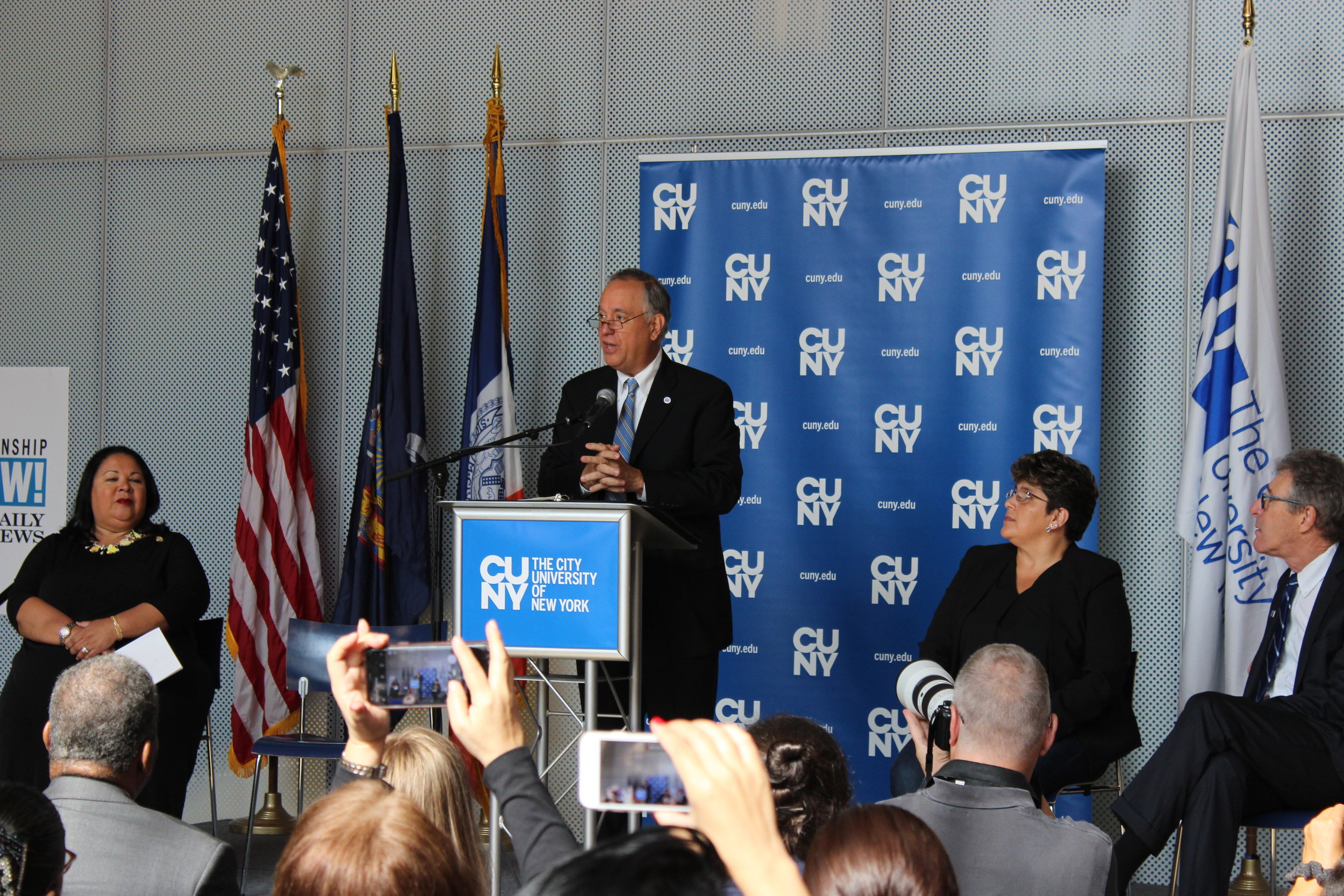 CUNY immigration initiative hosts massive citizenship application event