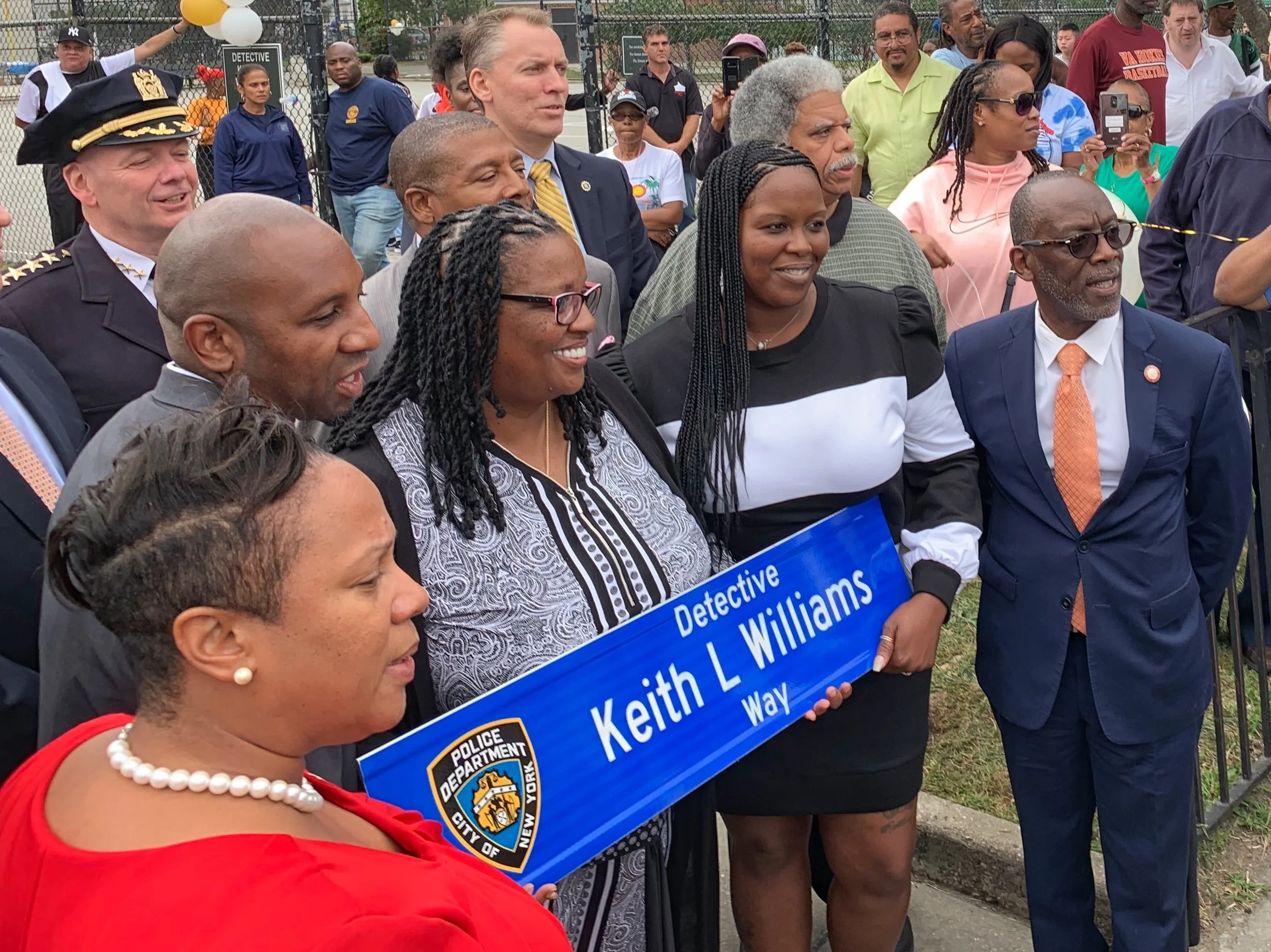 City honors Jamaica detective killed in the line of duty 