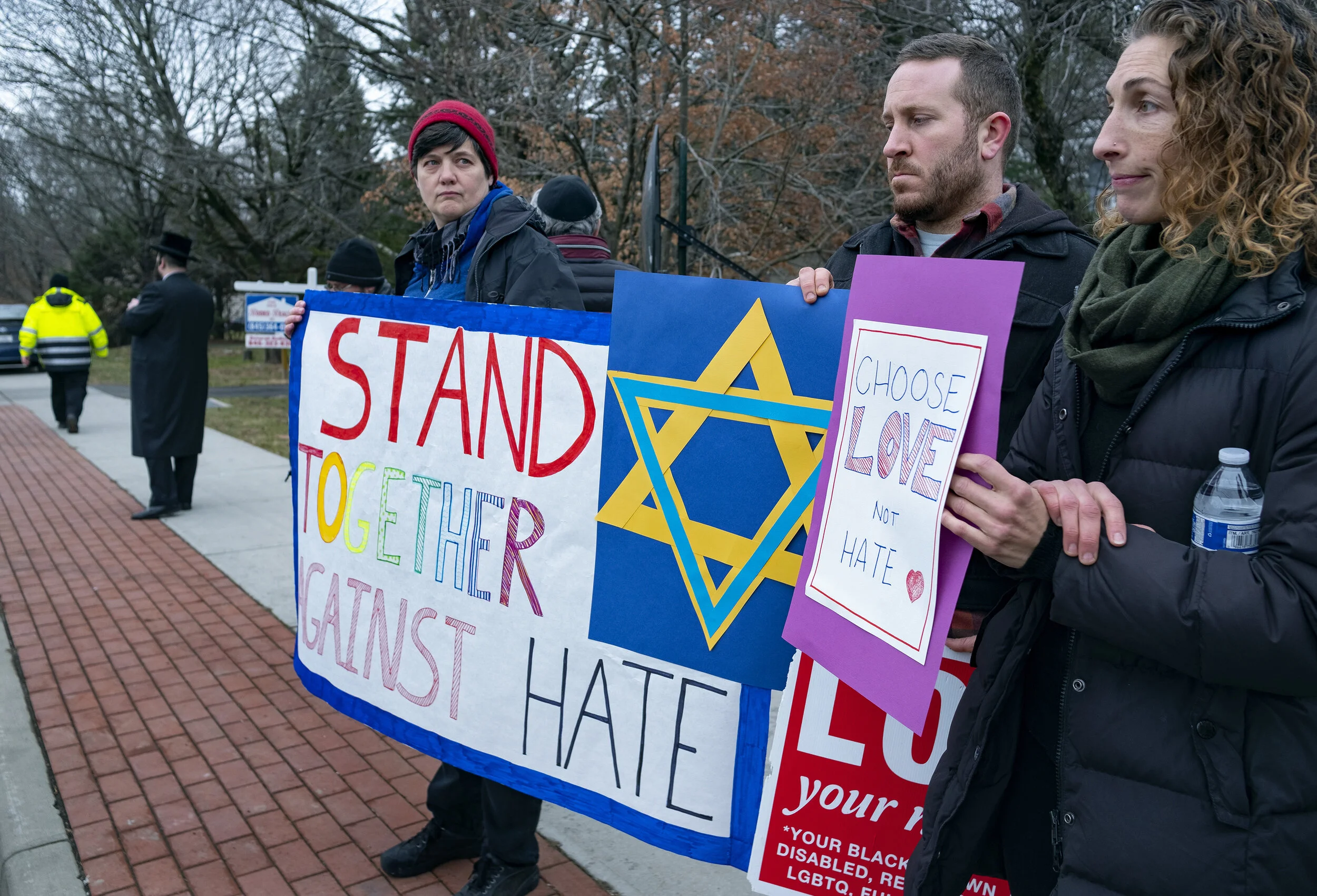 Jewish leaders plan solidarity march amid anti-Semitic attacks
