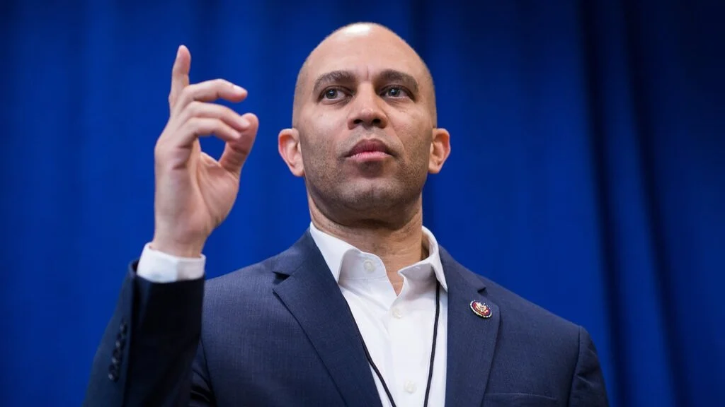 Queens rep named one of seven impeachment prosecutors