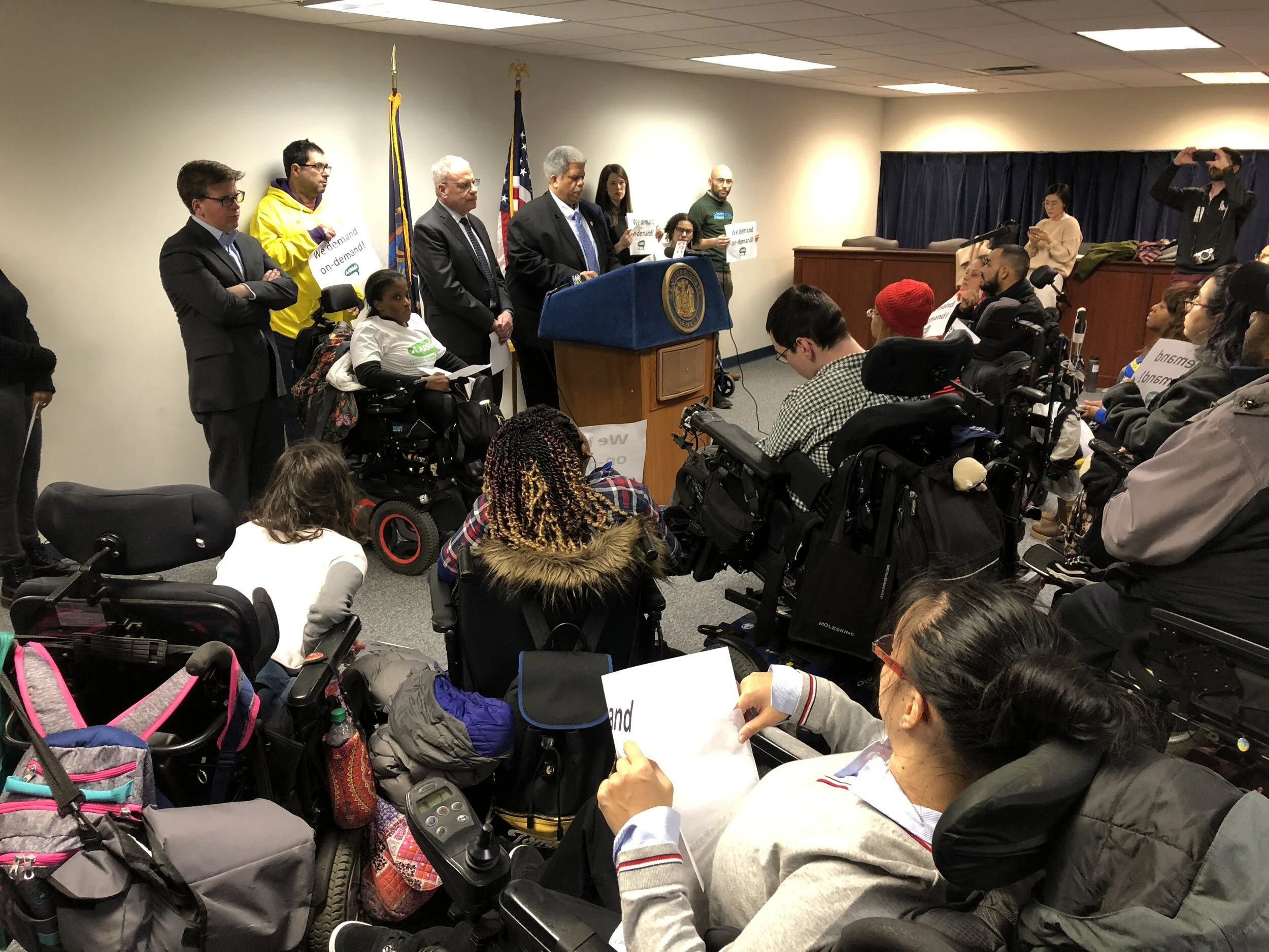Queens senator pushes for better Access-A-Ride coordination 
