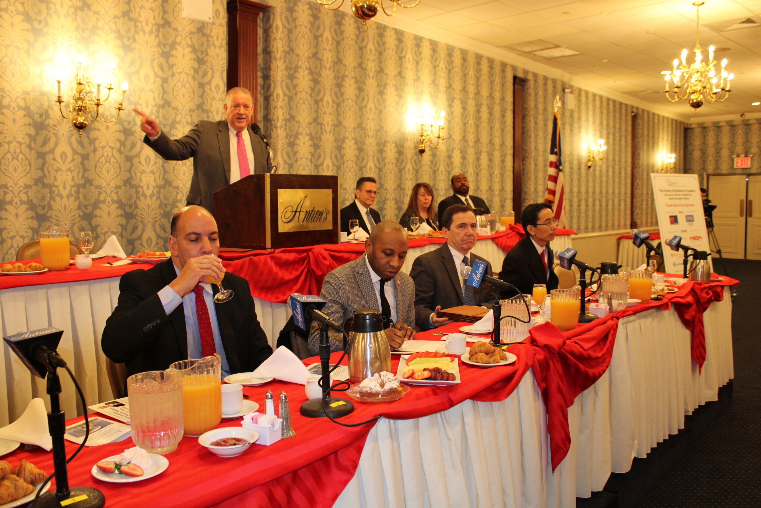 Queens Borough President candidates mourn Amazon at business forum