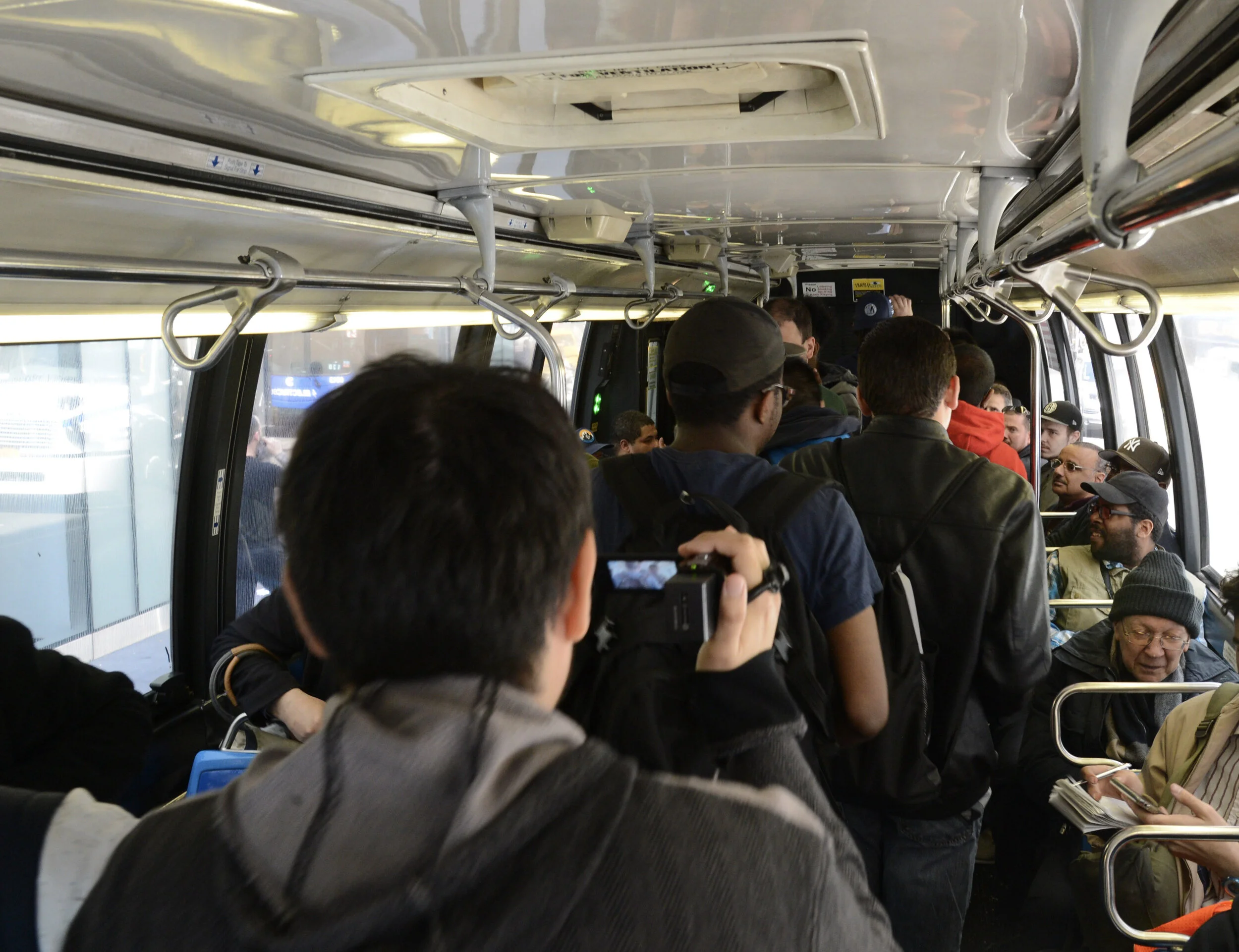 Queens Community Board 12 hosts bus redesign forum tonight