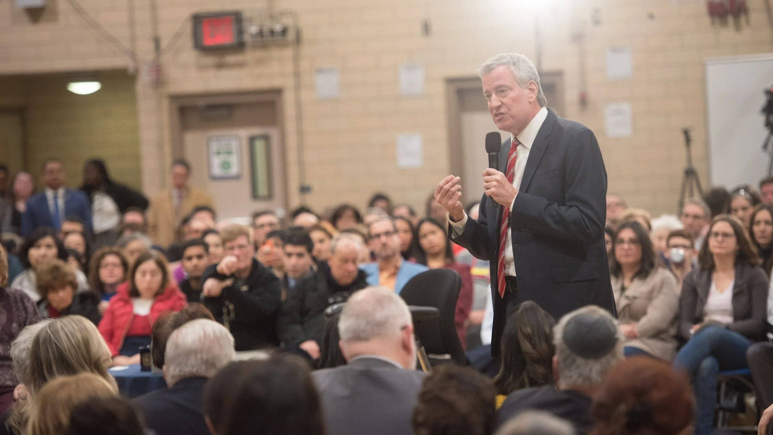 De Blasio denounces ‘propaganda’ while calling for bail law change