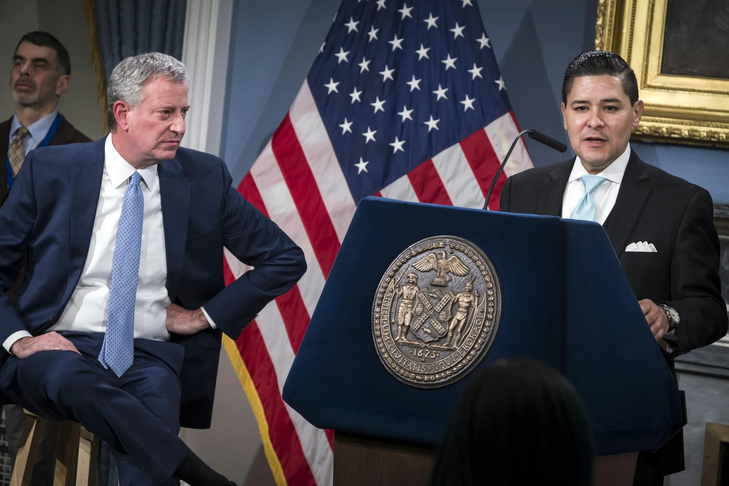 City will loan iPads to students as school shifts to online-only