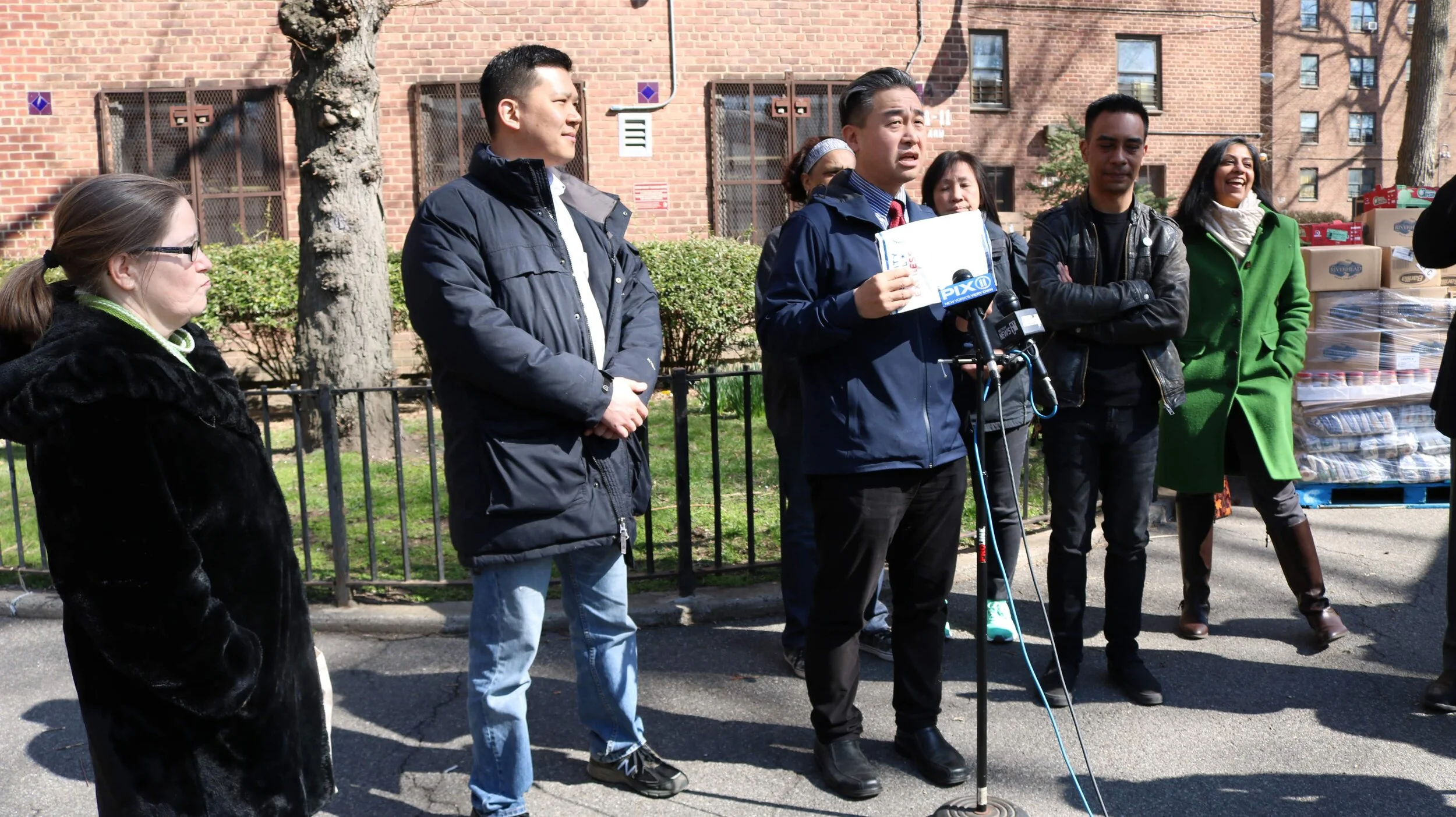 Flushing community groups unite to distribute food